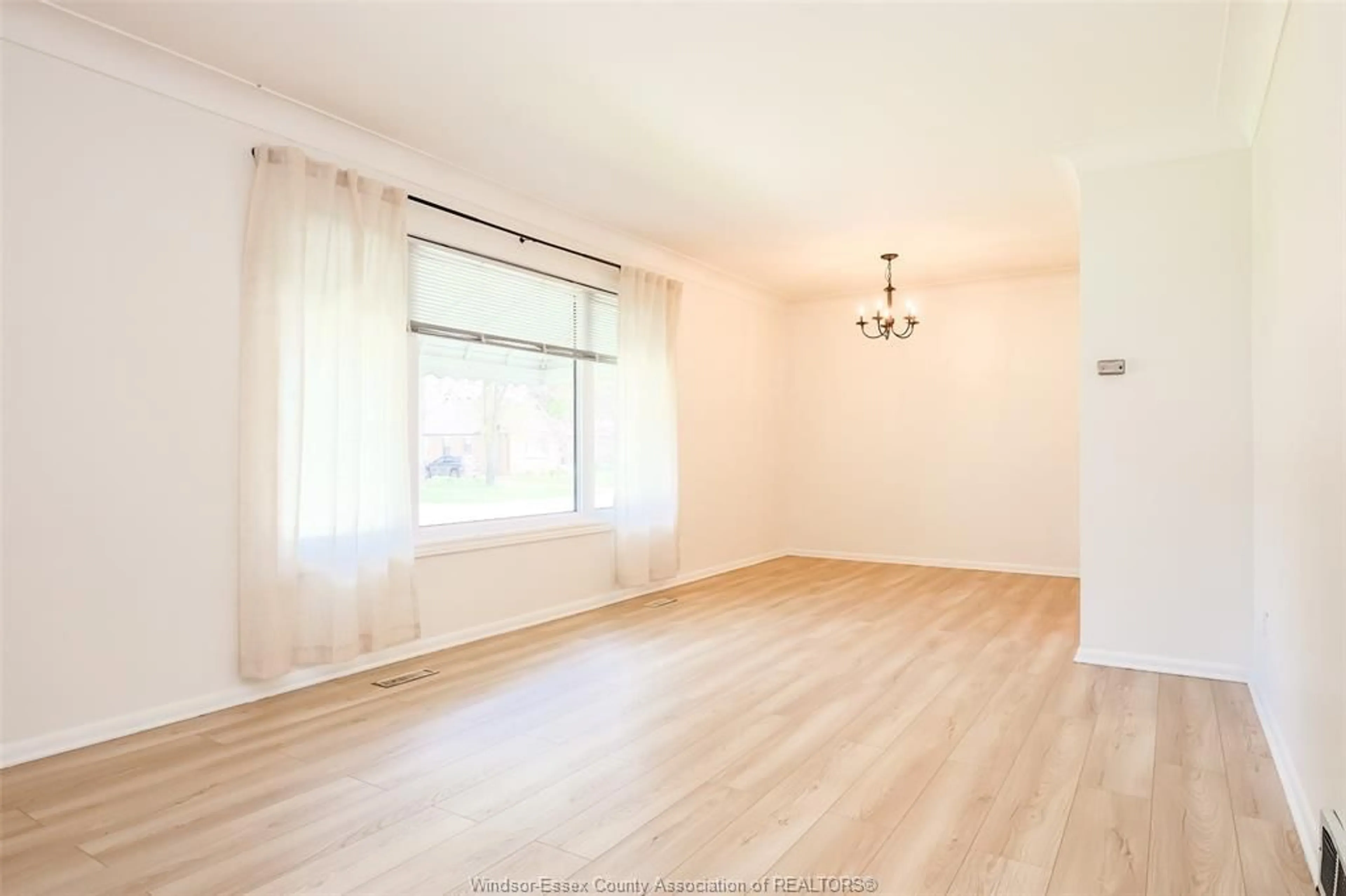 A pic of a room for 1269 VIRGINIA, Windsor Ontario N8S 2Z1