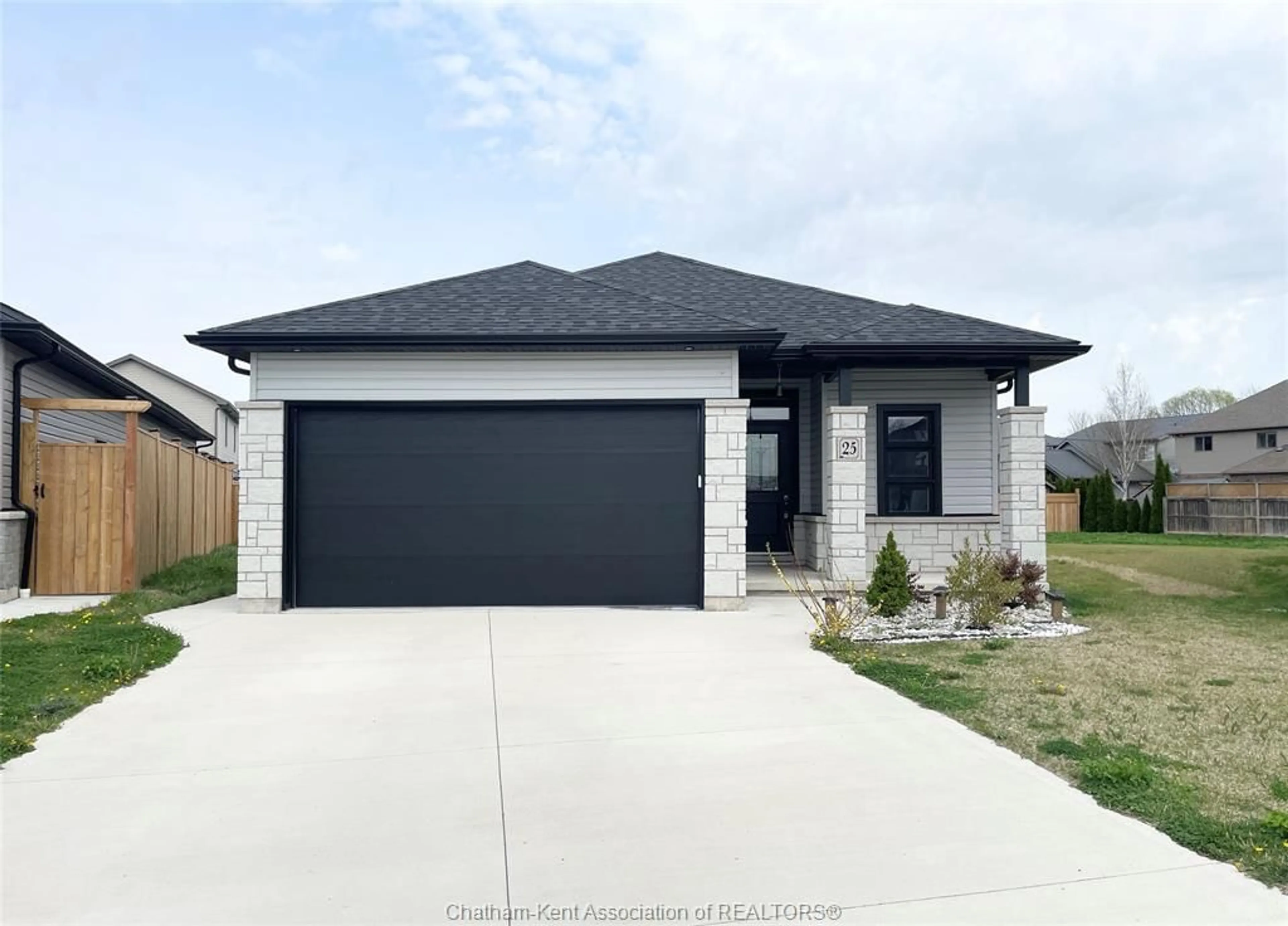 Home with brick exterior material, street for 25 Champlain Crt, Chatham Ontario N7L 0A4