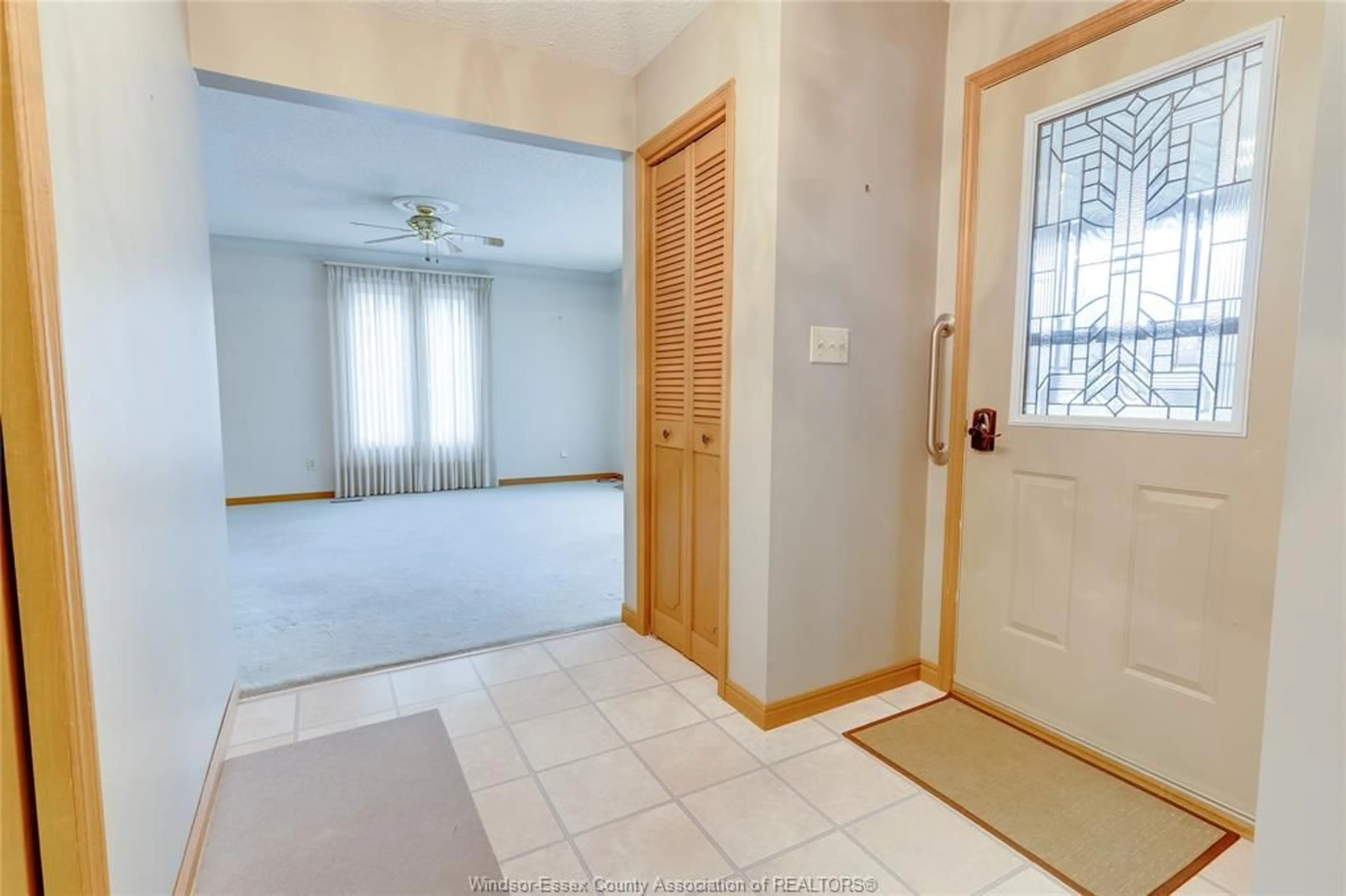 Indoor entryway for 6301 Taylor, Comber Ontario N0P 1J0
