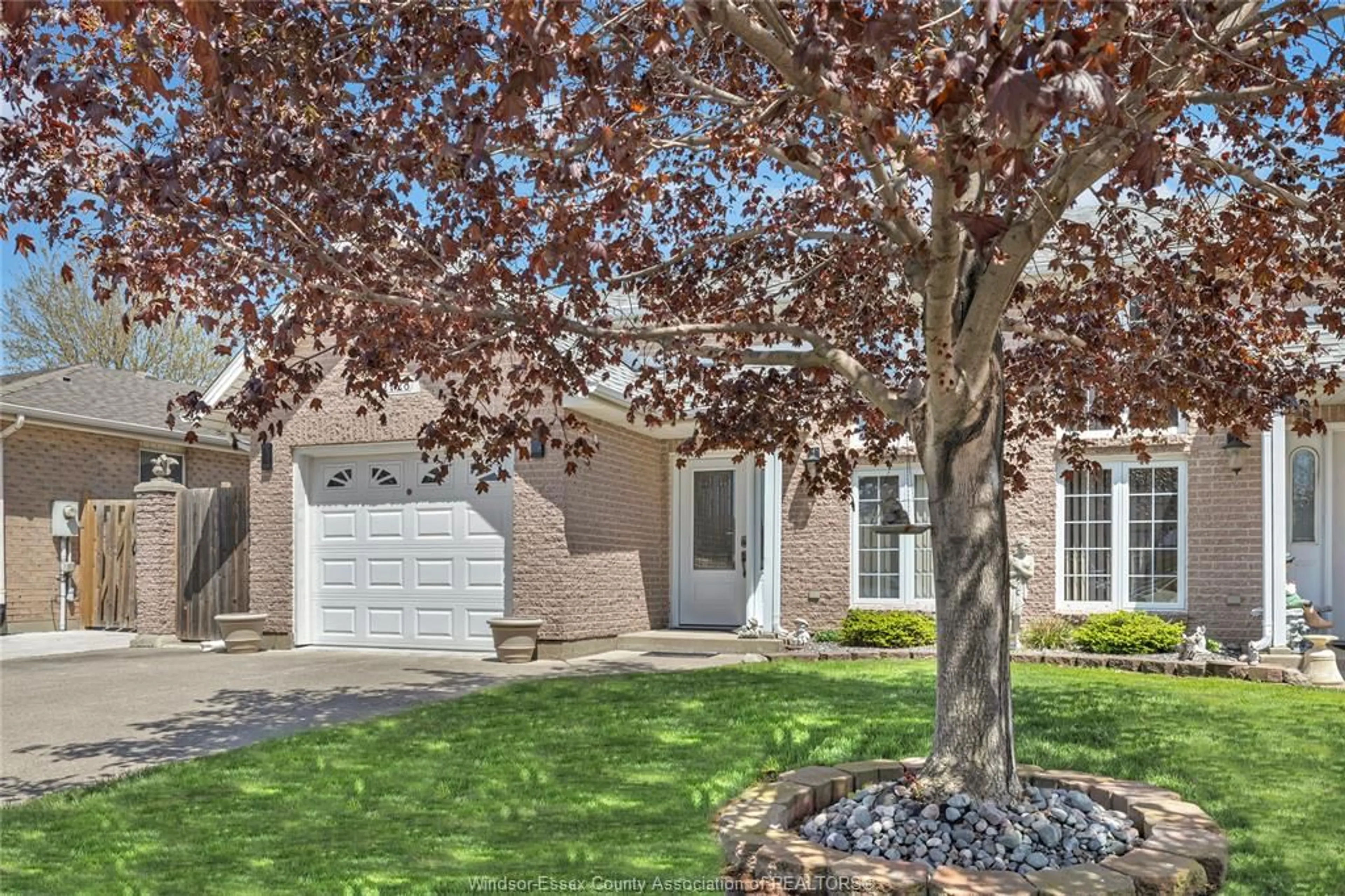 Unknown for 2728 ALLYSON, Windsor Ontario N8W 5S7