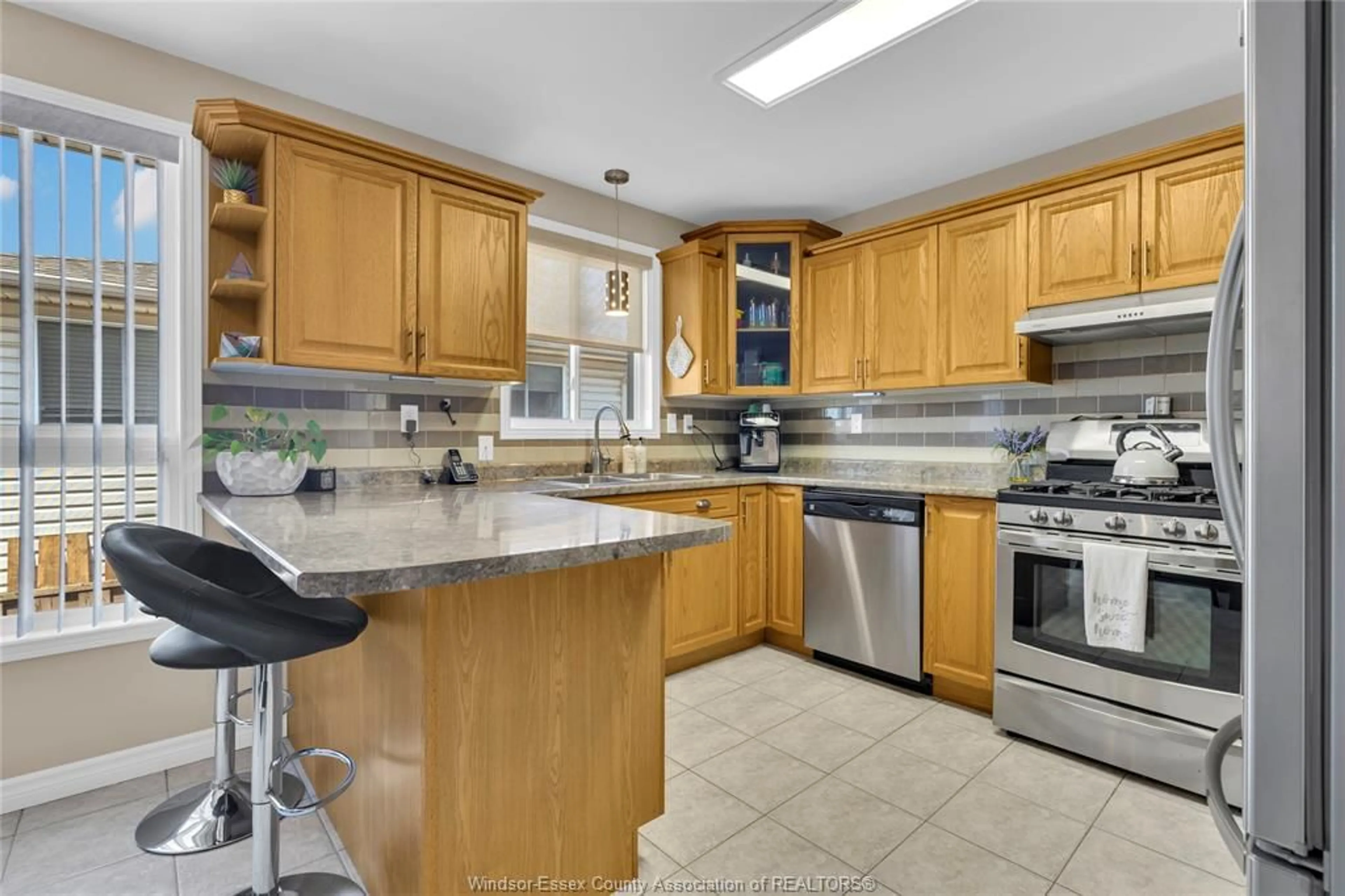 Unknown for 2728 ALLYSON, Windsor Ontario N8W 5S7