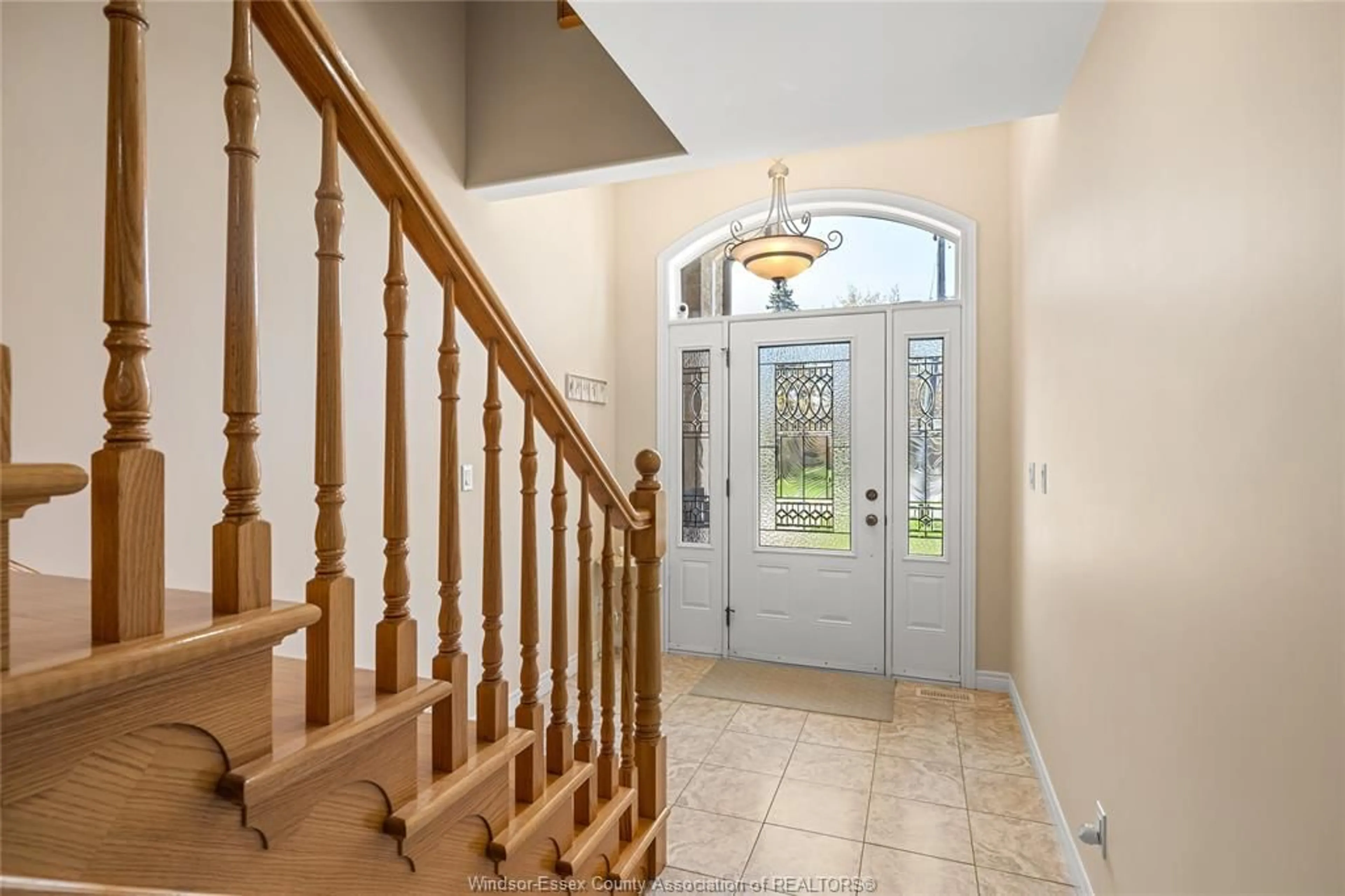 Indoor foyer for 1918 SHAWNEE, Tecumseh Ontario N8N 1S8