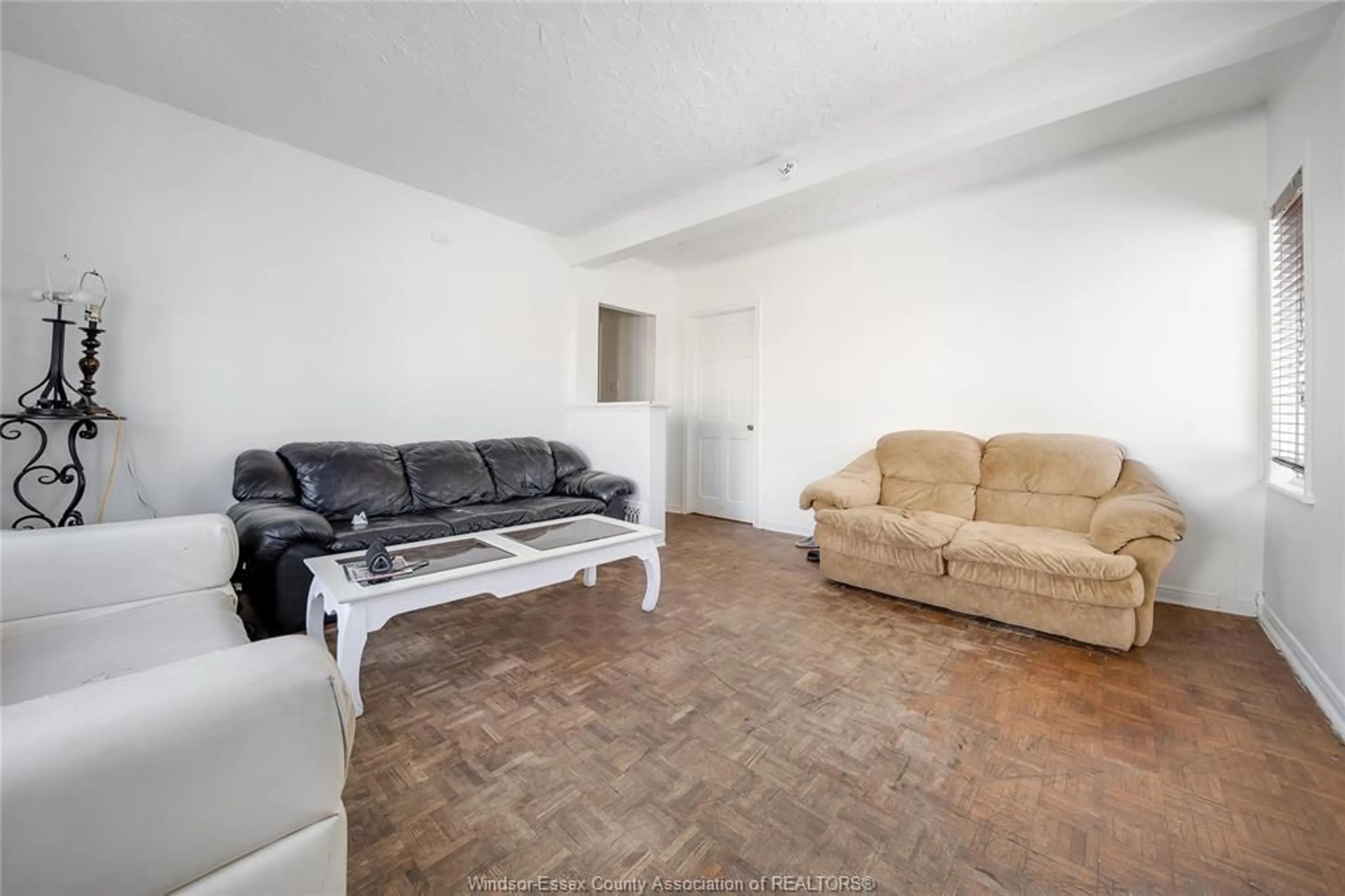 Living room with furniture, unknown for 916 FELIX Ave, Windsor Ontario N9C 3L3