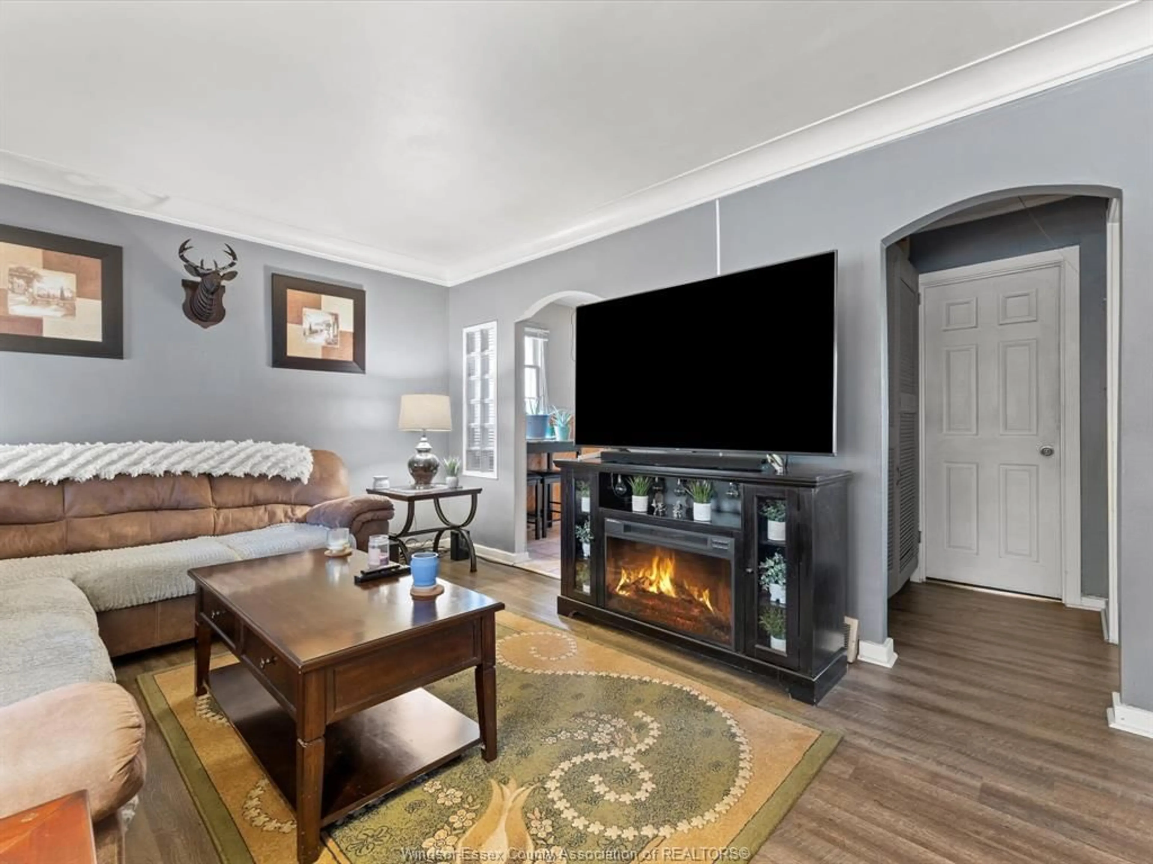 Living room with furniture, unknown for 1624 PRINCE Rd, Windsor Ontario N9C 3B7
