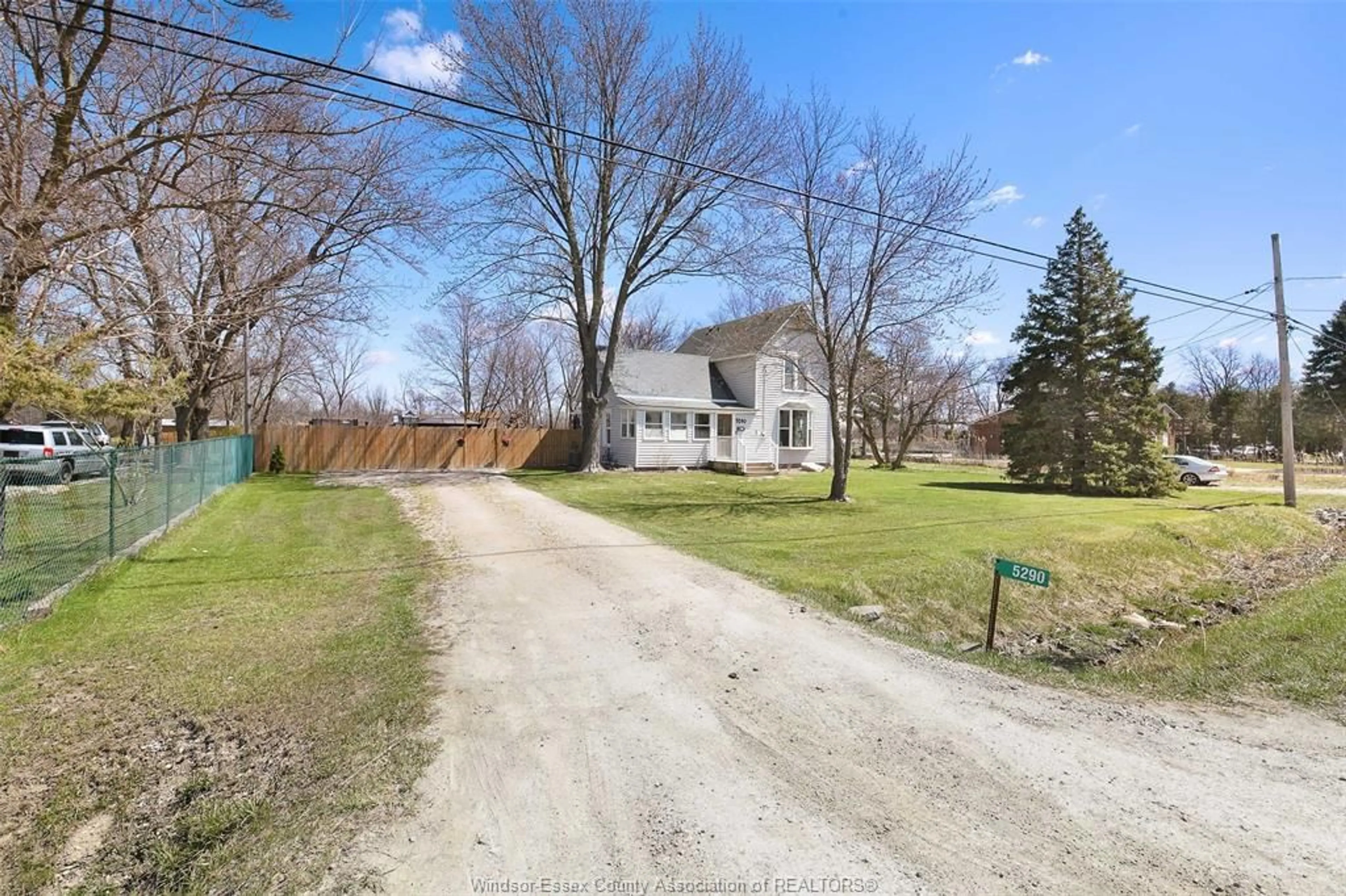 A pic from outside/outdoor area/front of a property/back of a property/a pic from drone, street for 5290 Huron Church Line Rd, LaSalle Ontario N9H 1H6