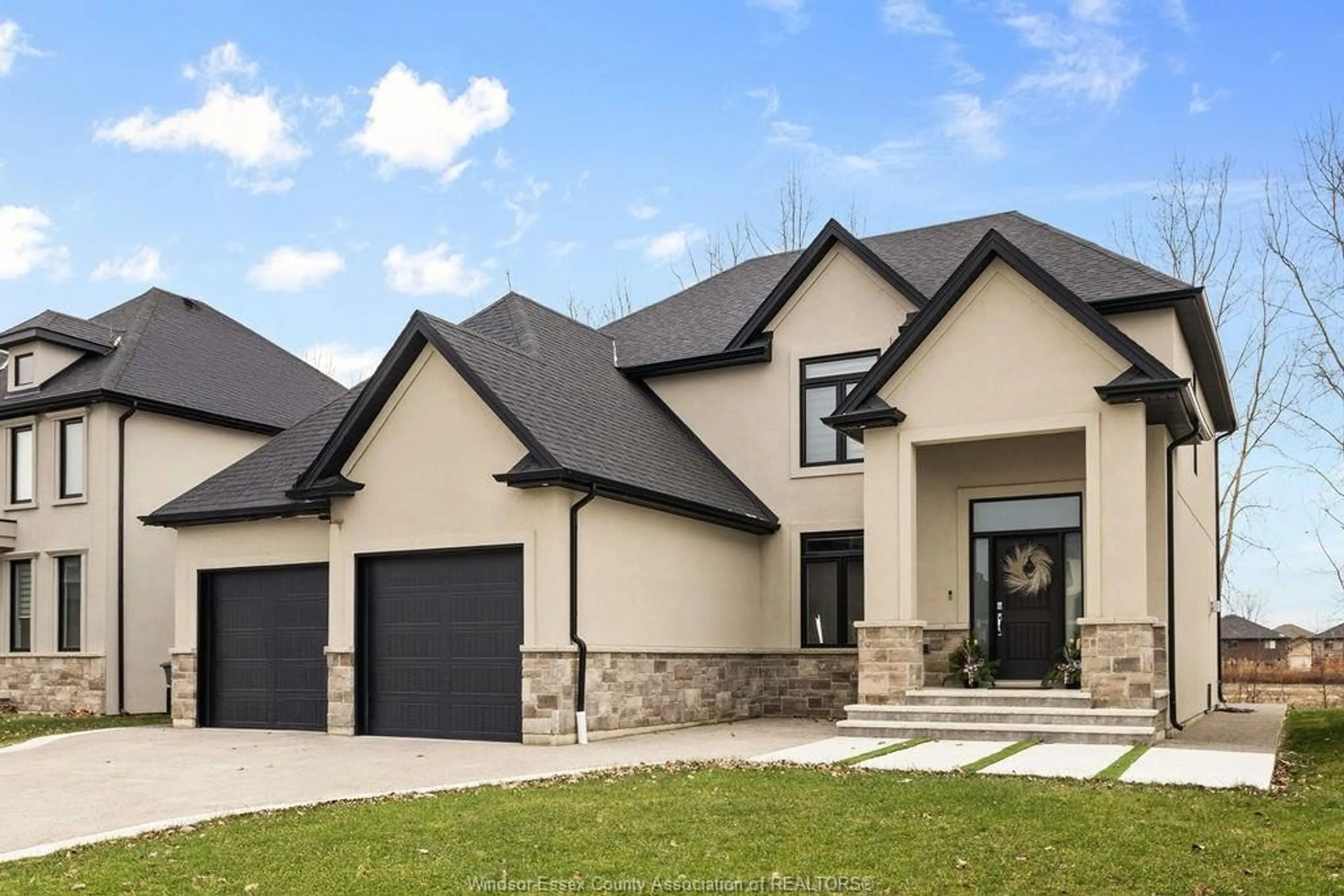 Home with brick exterior material, street for 1077 CHATEAU Ave, Windsor Ontario N8P 1J6