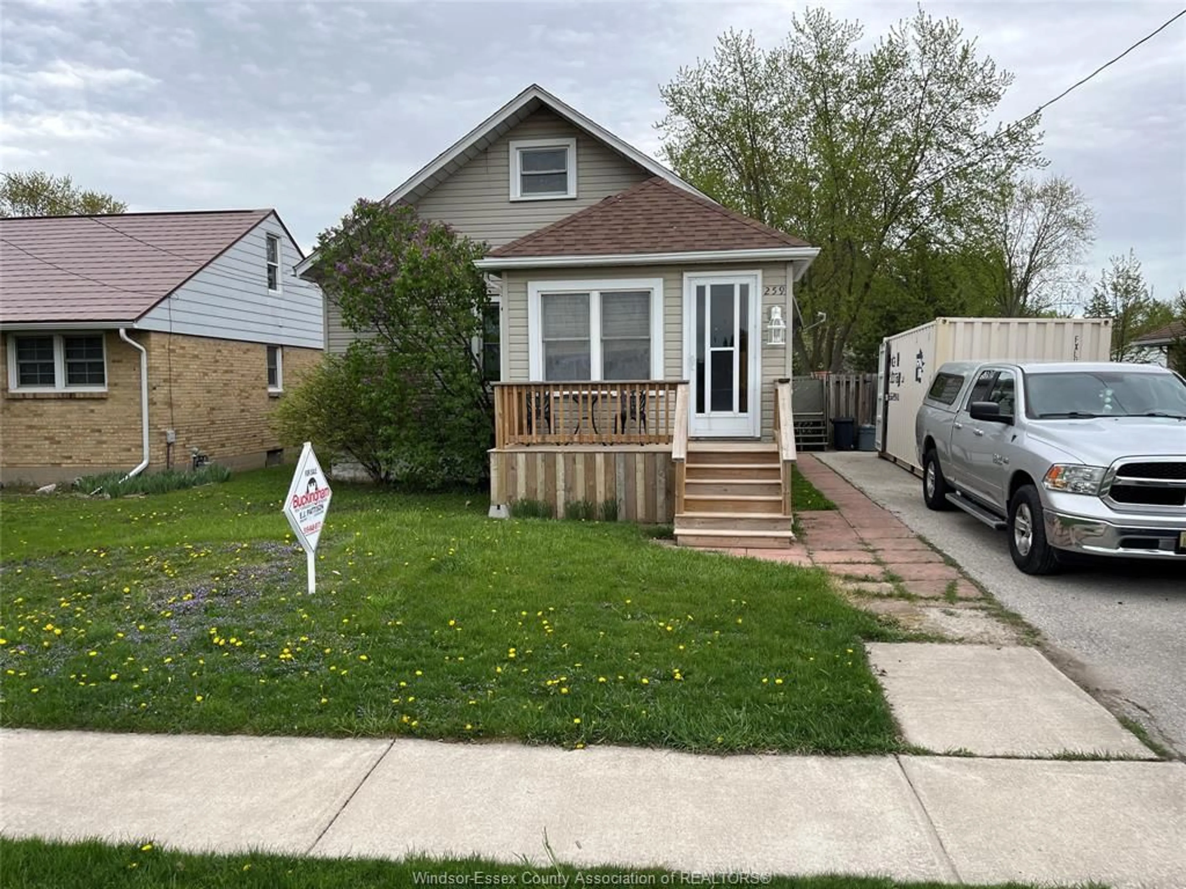 Home with vinyl exterior material, street for 259 CHISHOLM, Belle River Ontario N0R 1A0
