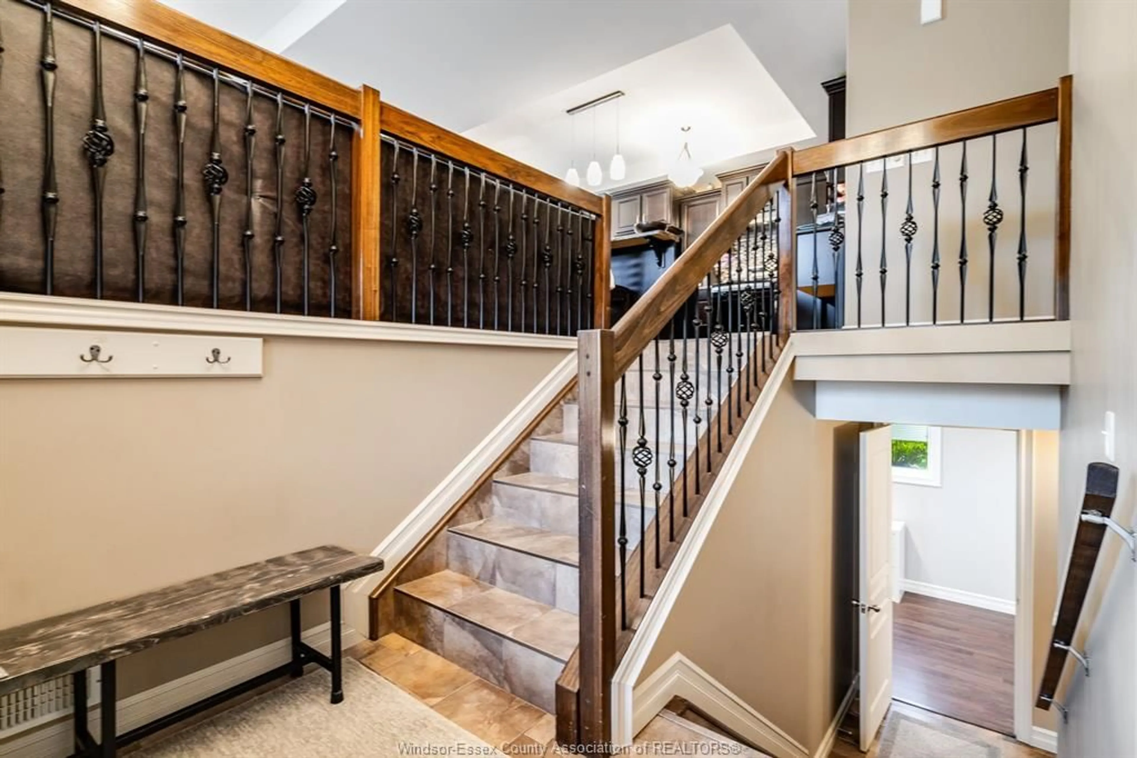Unknown for 211 Dieppe Cres, Kingsville Ontario N9Y 4B9