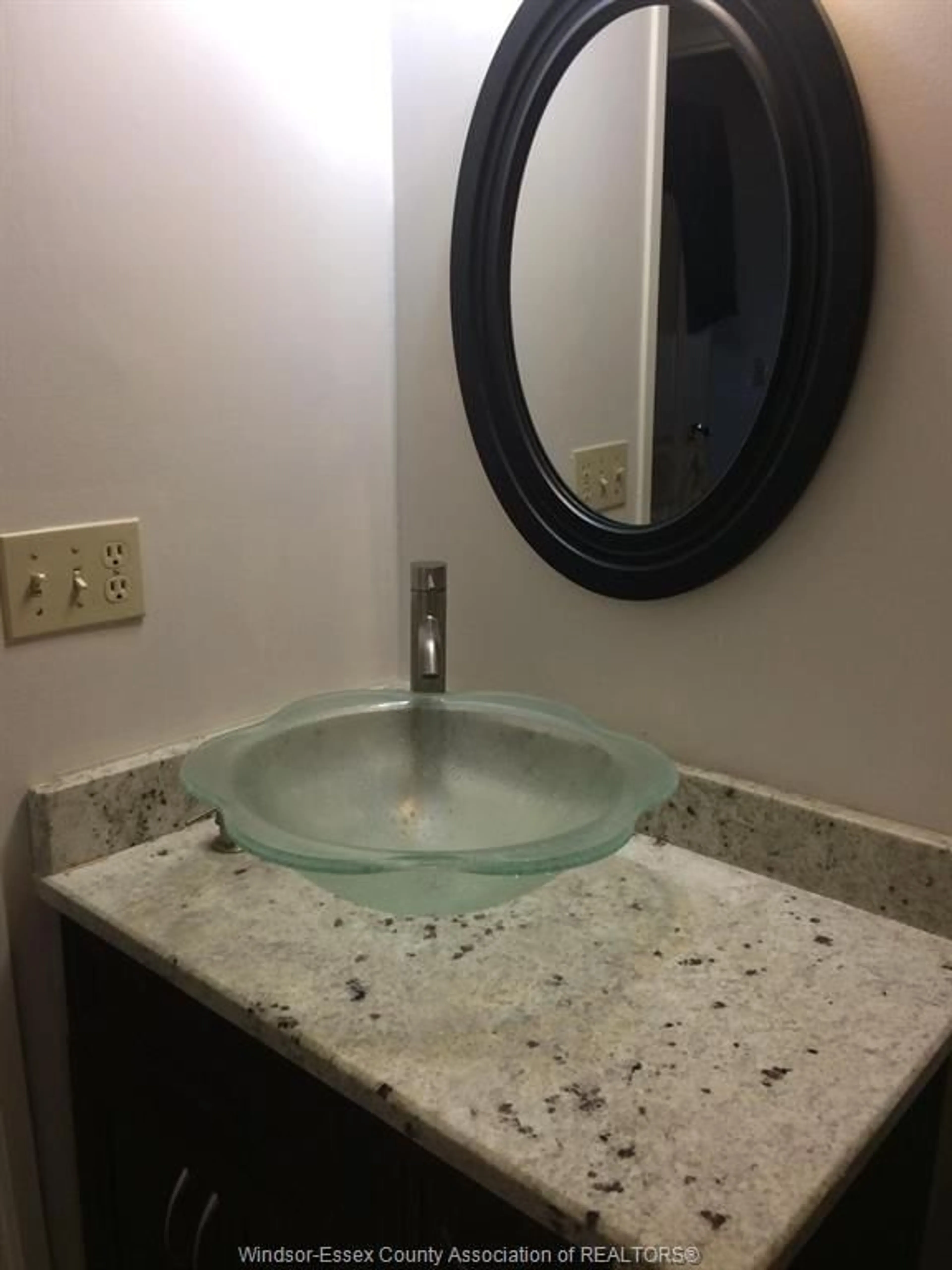 Contemporary bathroom, unknown for 150 PARK St #2104, Windsor Ontario N9A 7A2