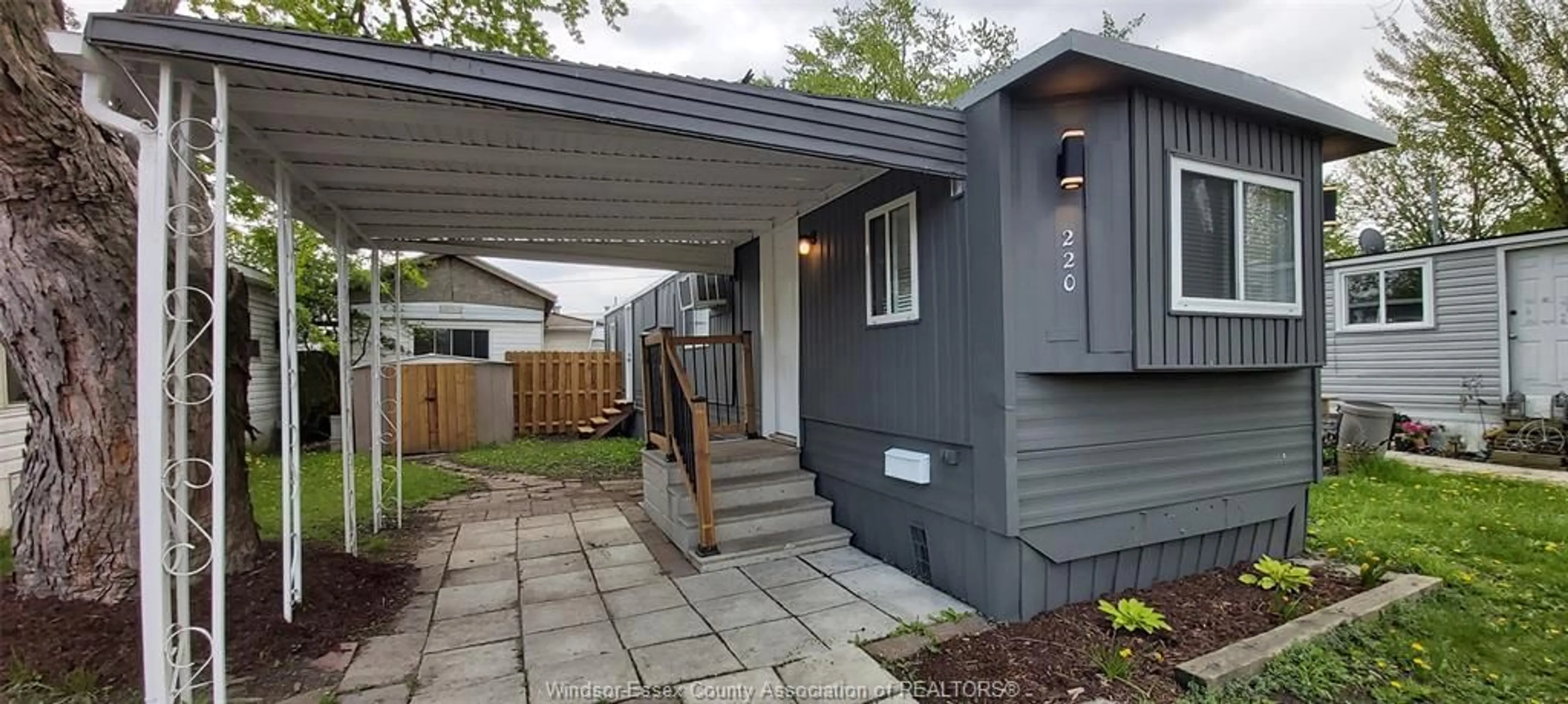 Unknown for 220 BARRACUDA Ave, Windsor Ontario N8W 2B5