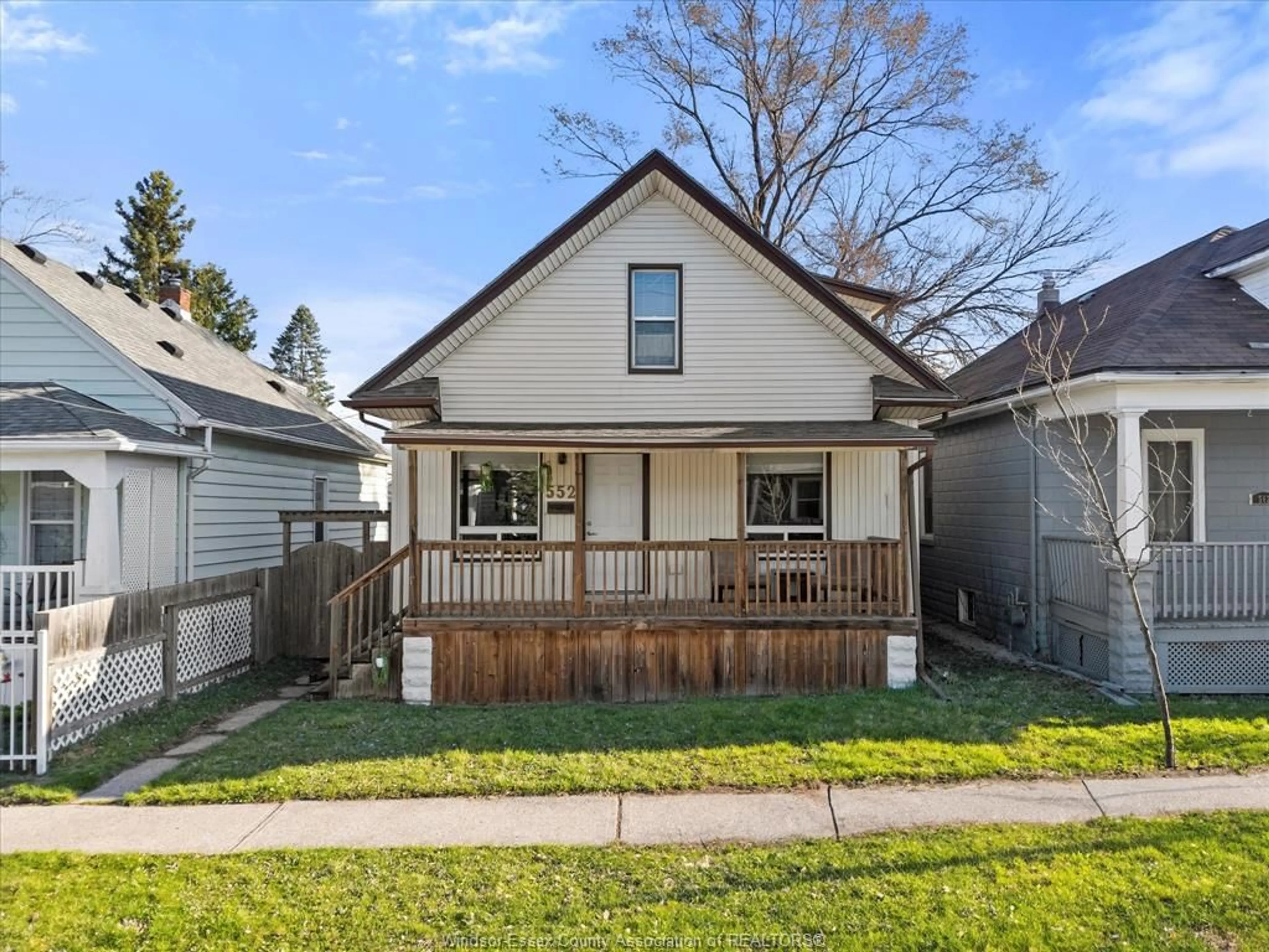 Unknown for 552 TOURNIER St, Windsor Ontario N9C 3H2