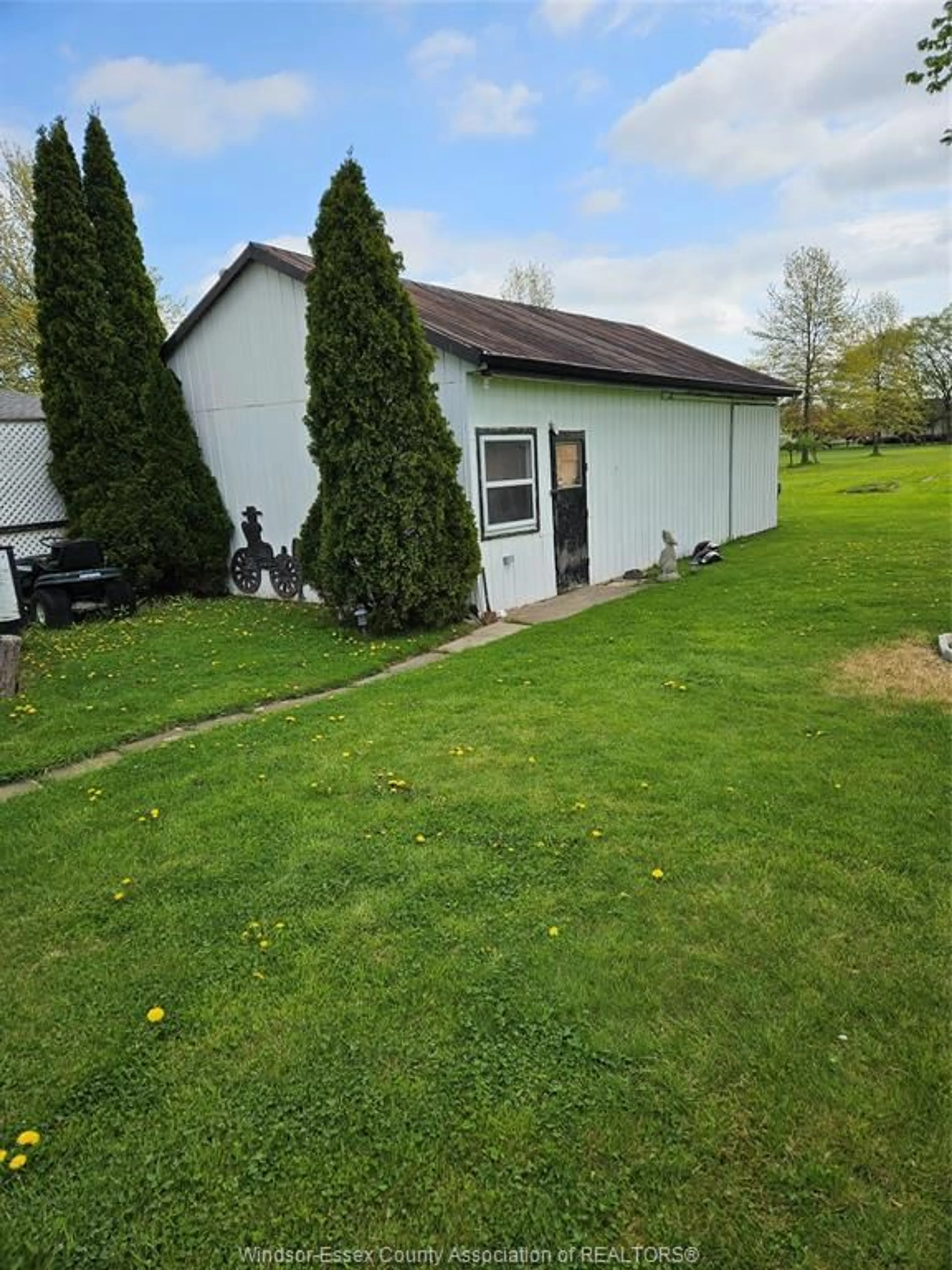 Shed for 2450 LESPERANCE, Tecumseh Ontario N8N 2W5