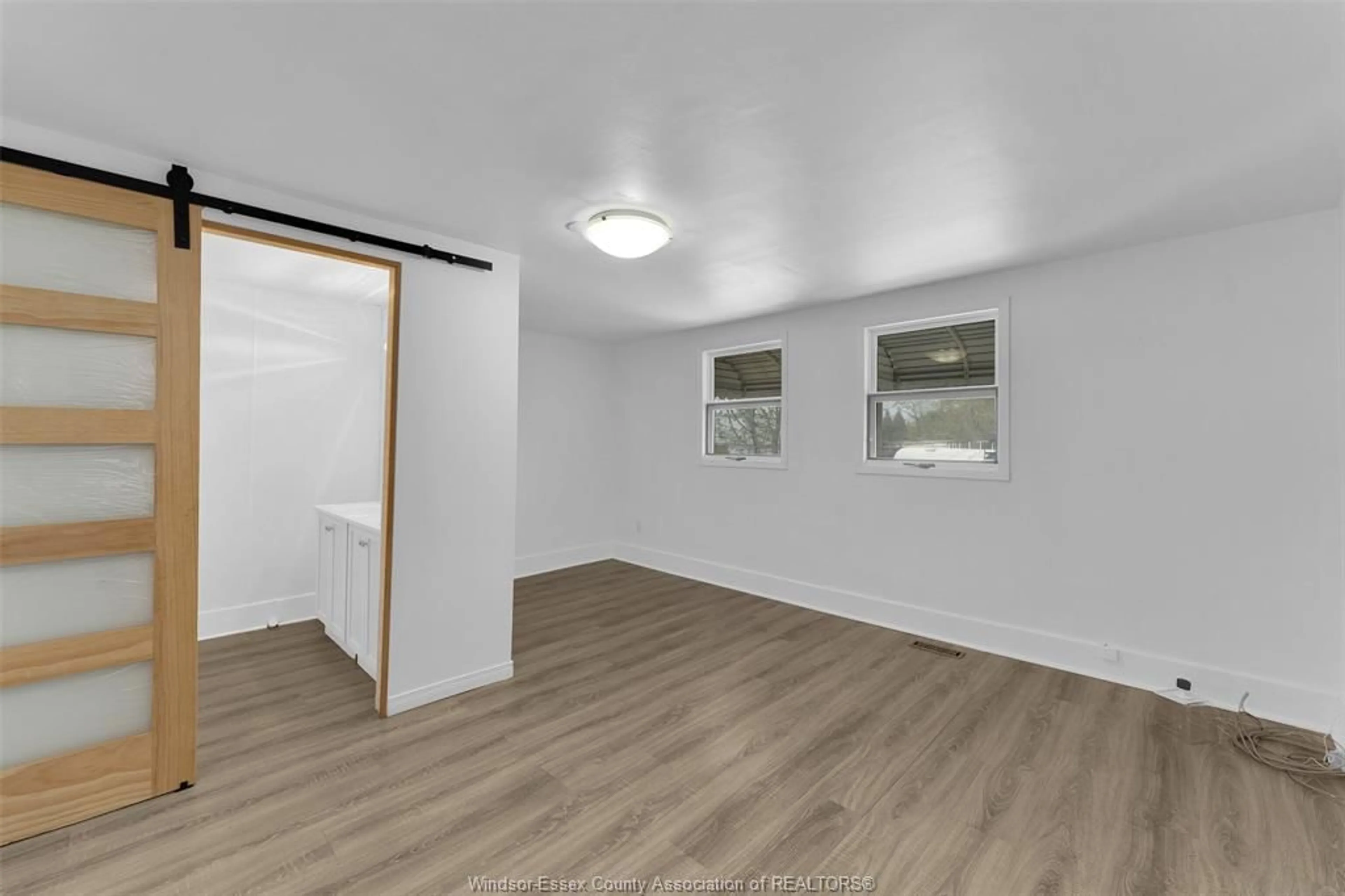 A pic of a room for 1692 HALL Ave, Windsor Ontario N8X 4S1