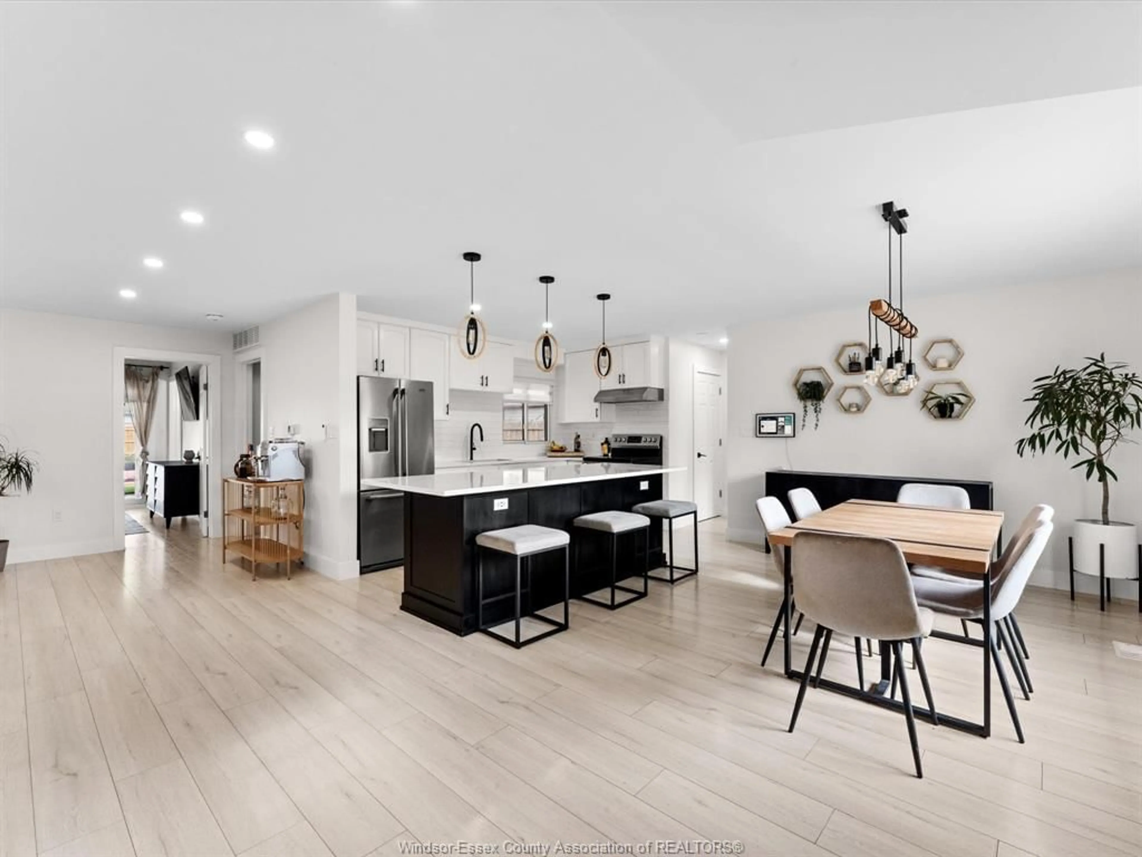 Open concept kitchen, unknown for 1313 Torquay Dr, Kingsville Ontario N9Y 2P5