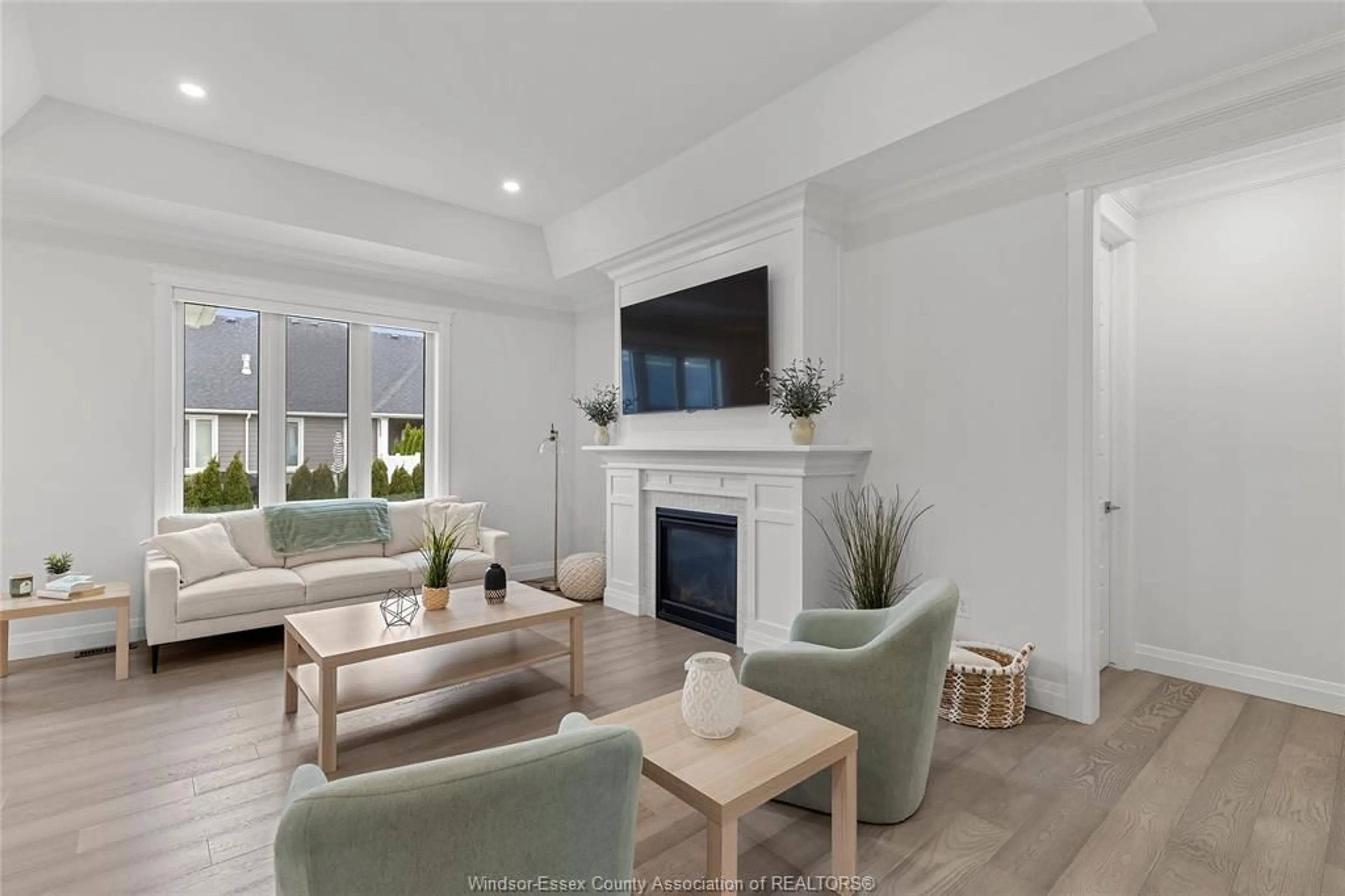 Living room with furniture, unknown for 437 Brumar Cres, Lakeshore Ontario N0R 1A0