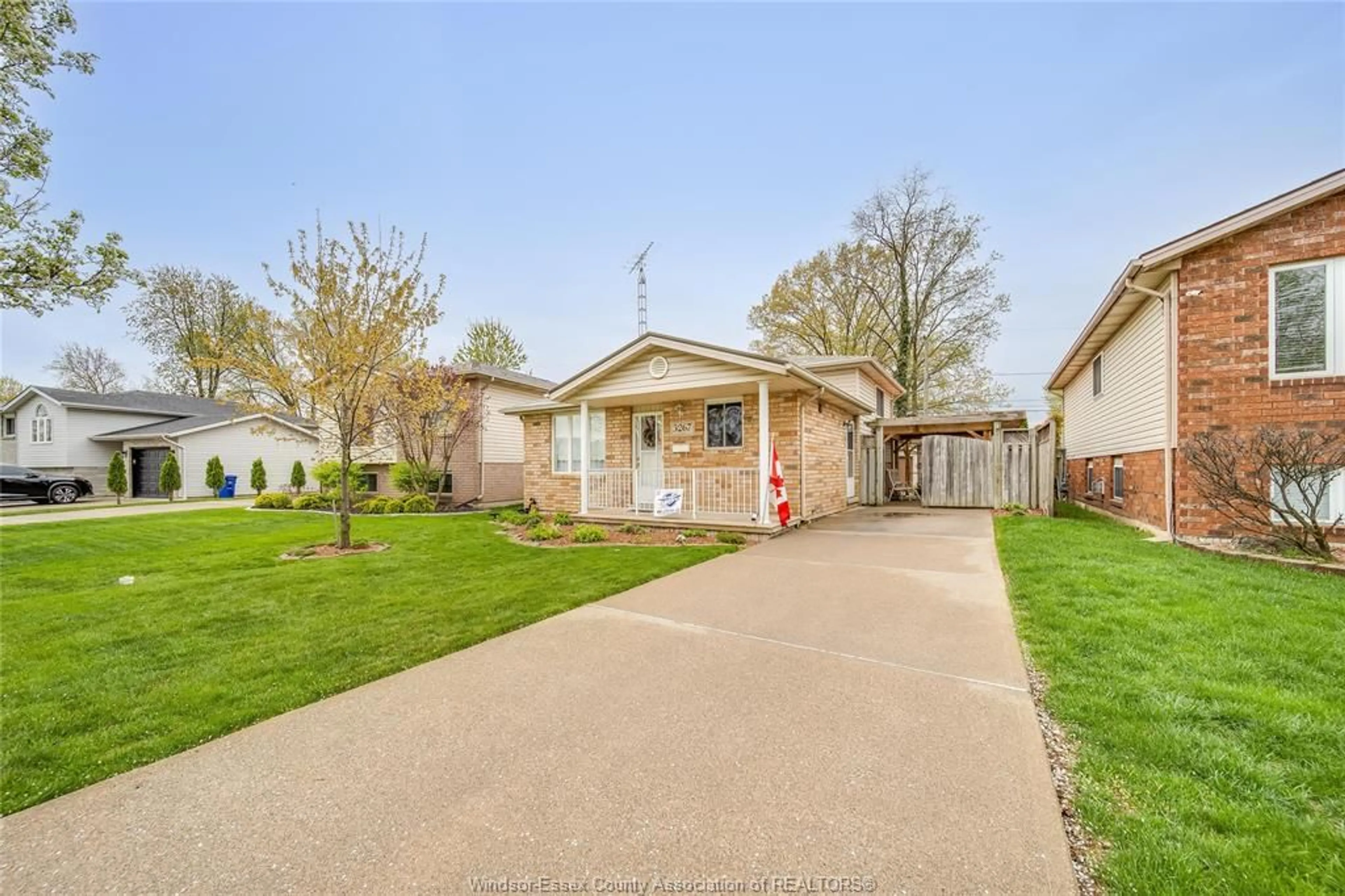 Unknown for 3267 CONSERVATION Dr, Windsor Ontario N8W 5P2