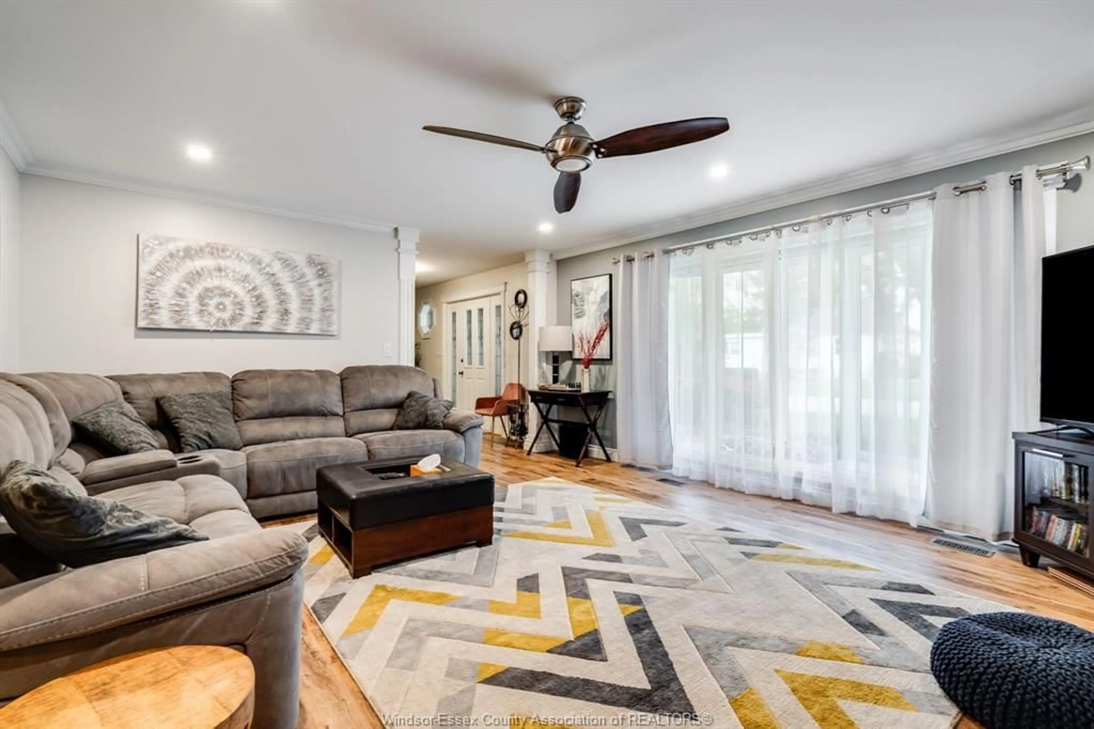 Living room with furniture, unknown for 141 SUMAC Dr, Kingsville Ontario N9Y 3R1