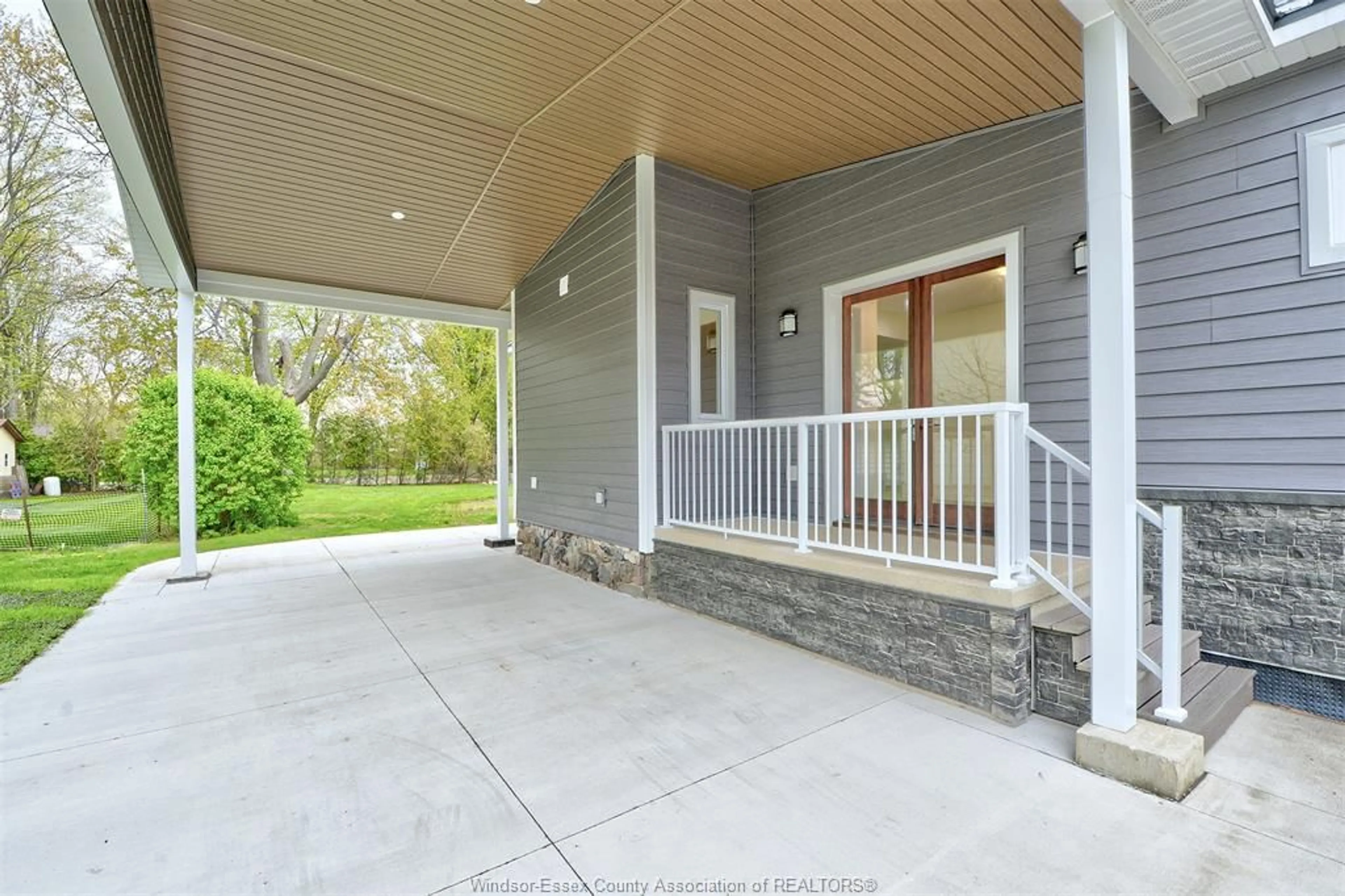 Patio, unknown for 116 MAIN St, Kingsville Ontario N9Y 1A4