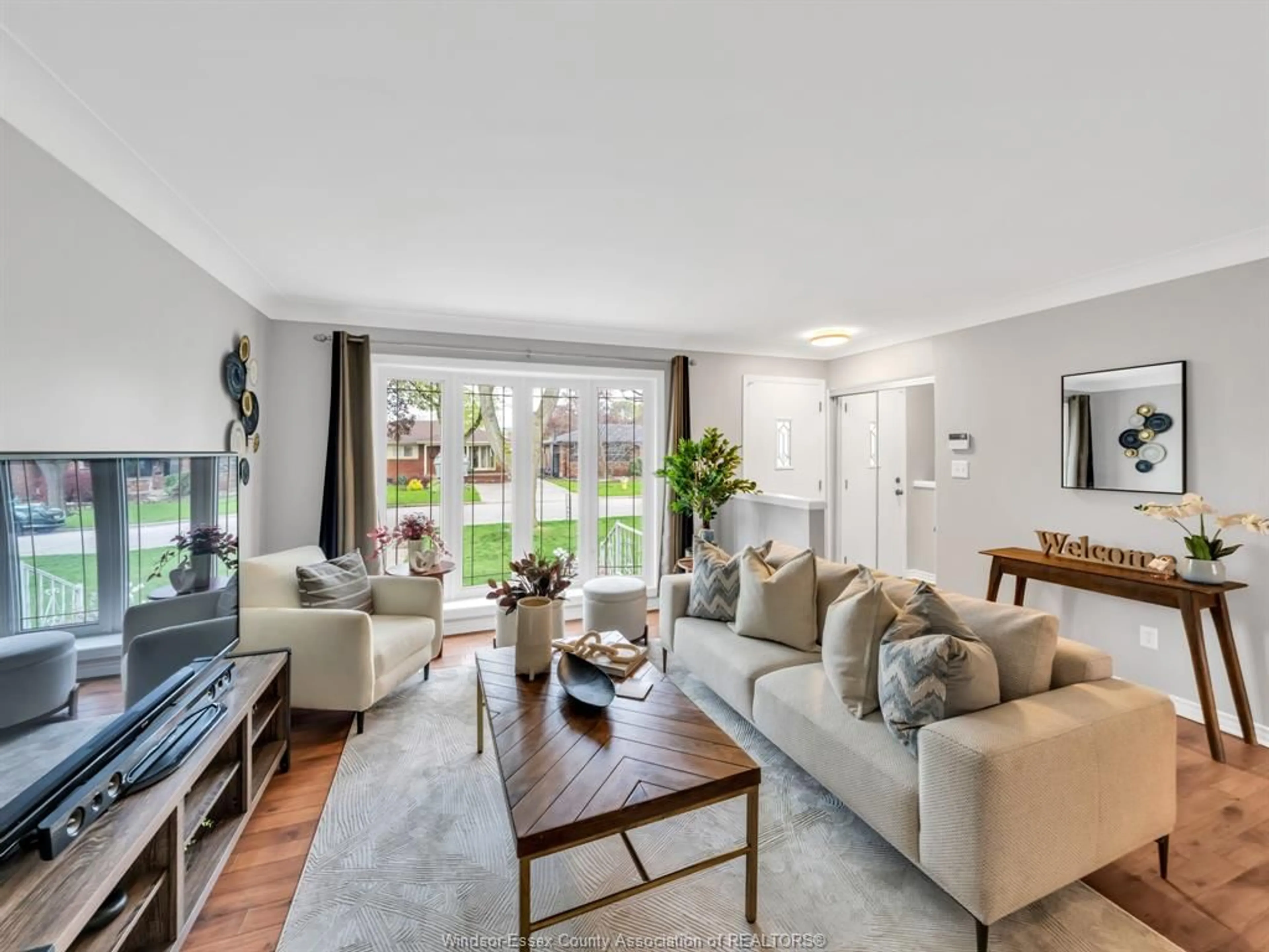 Living room with furniture, unknown for 1243 JANISSE Dr, Windsor Ontario N8S 2W2