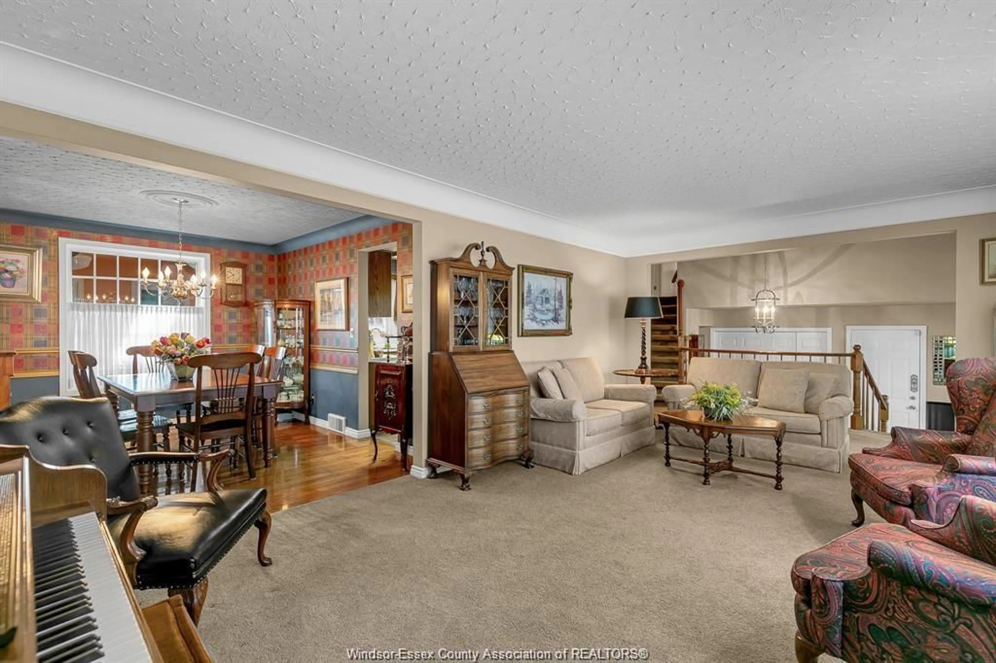 Living room with furniture, unknown for 504 HARBOURNE Cres, Tecumseh Ontario N8N 3J2