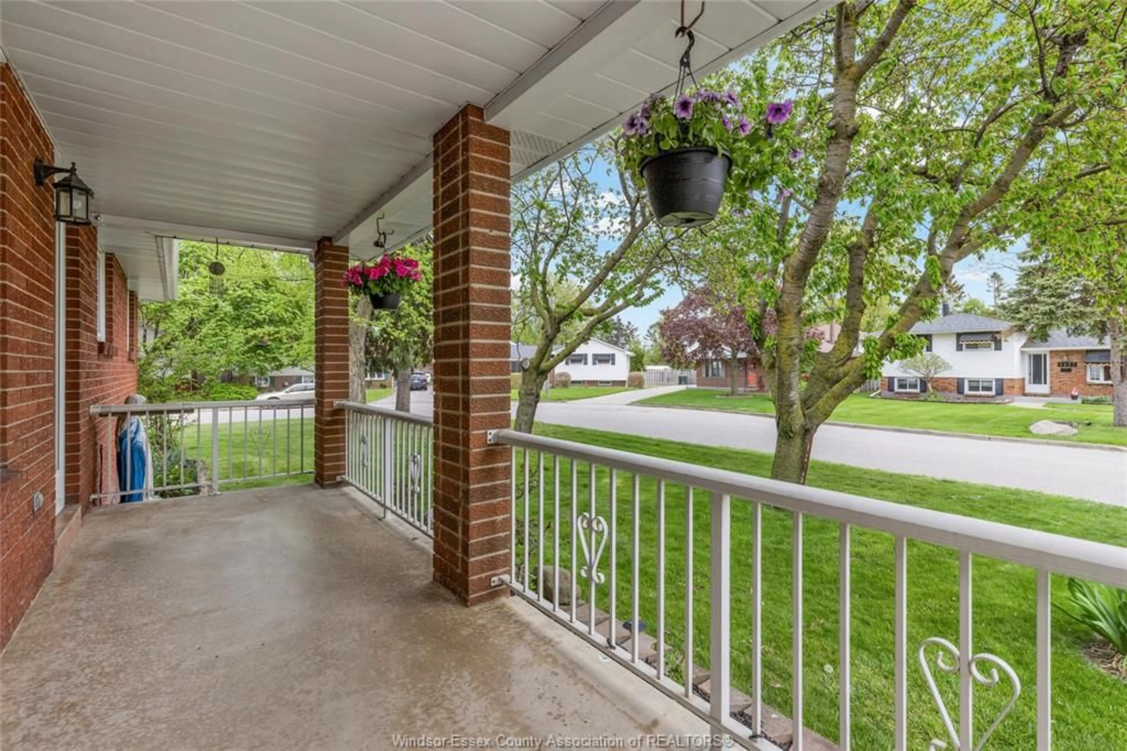 Patio, unknown for 3250 WACHNA, Windsor Ontario N8T 2A1