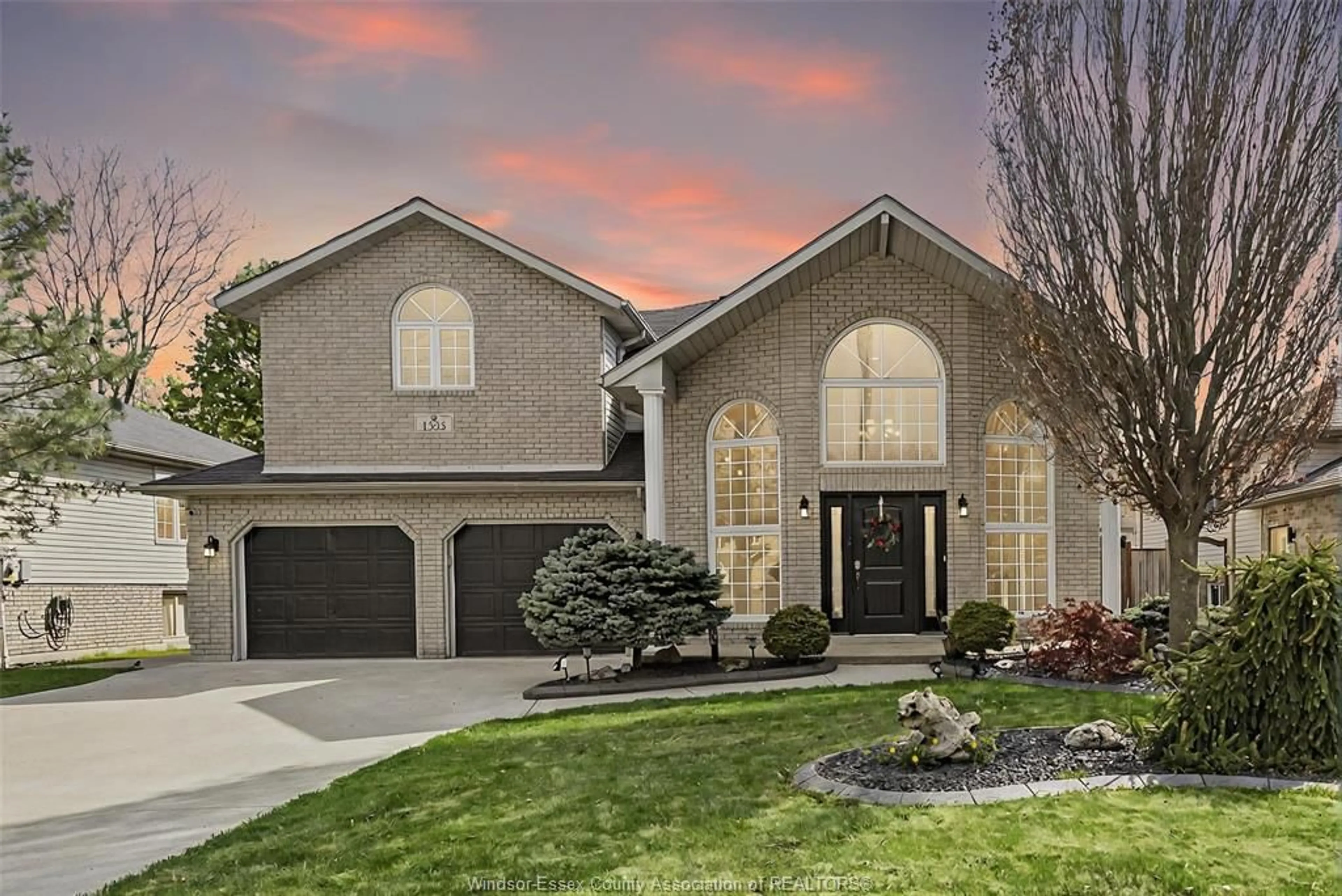 Home with brick exterior material, street for 1535 MAPLE Ave, LaSalle Ontario N9J 3L3