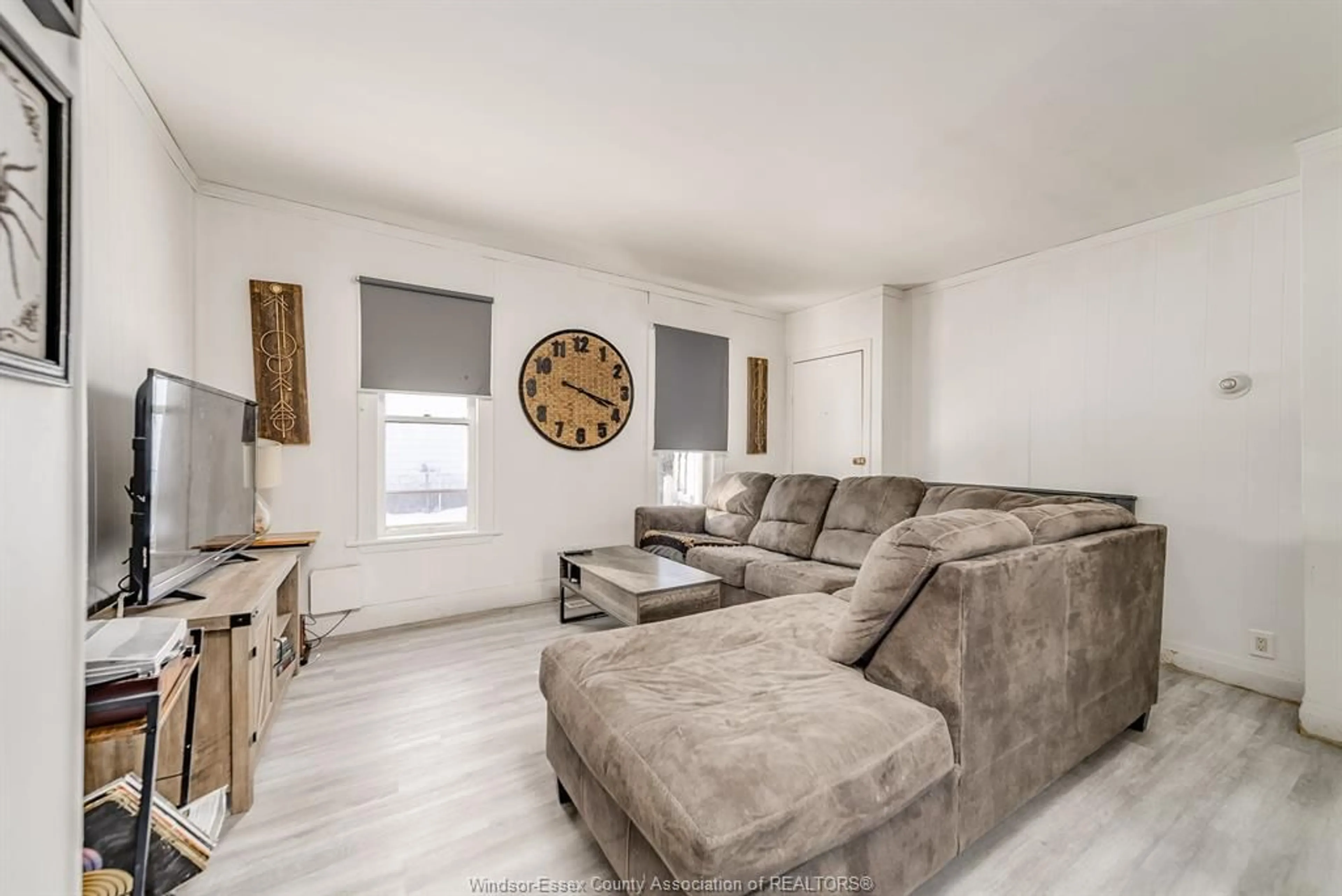 Living room with furniture, unknown for 153 ADELAIDE St, Chatham Ontario N7M 4R6