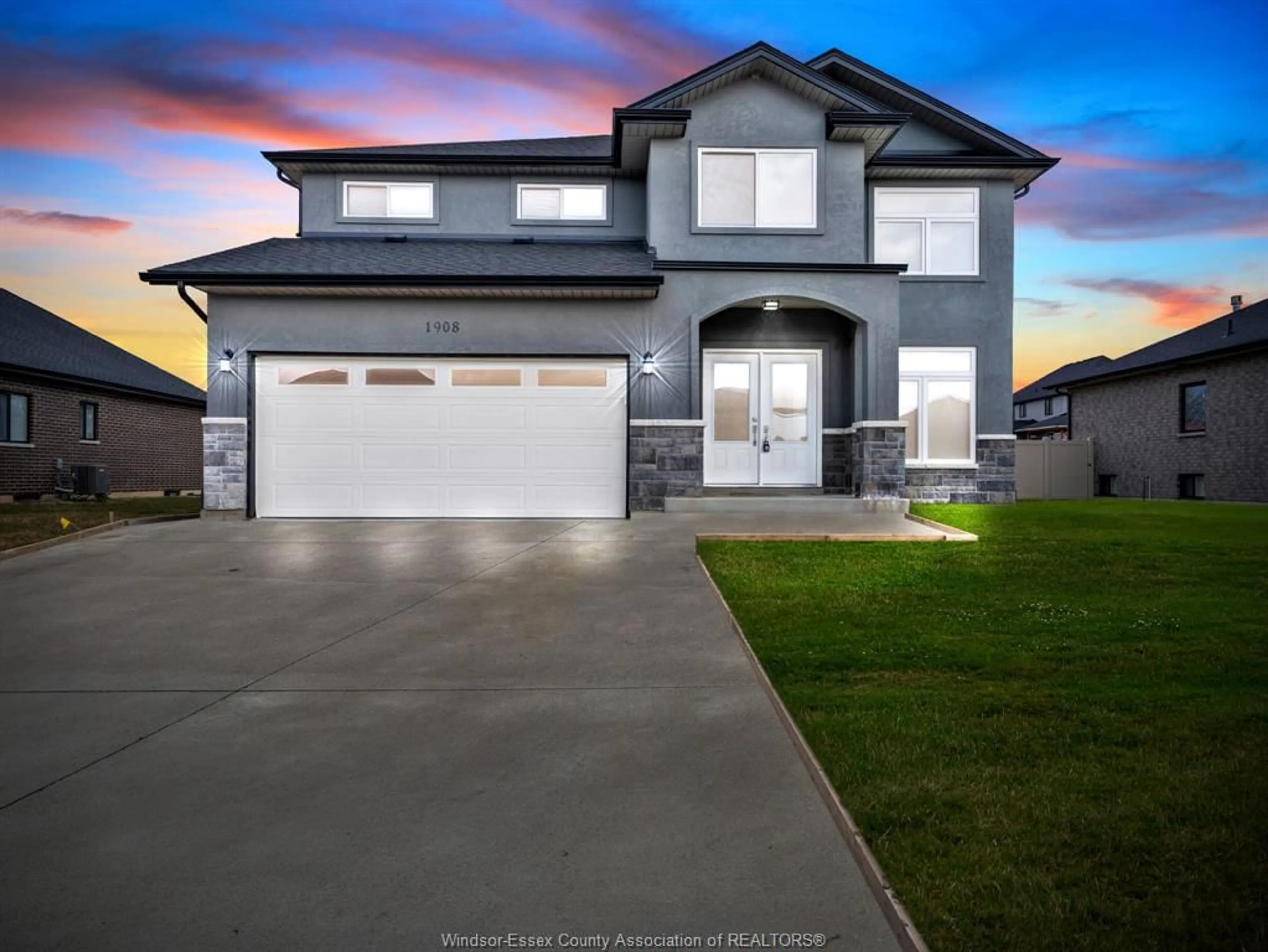 Home with vinyl exterior material, street for 1908 VILLA CANAL Dr, Kingsville Ontario N9Y 0G5