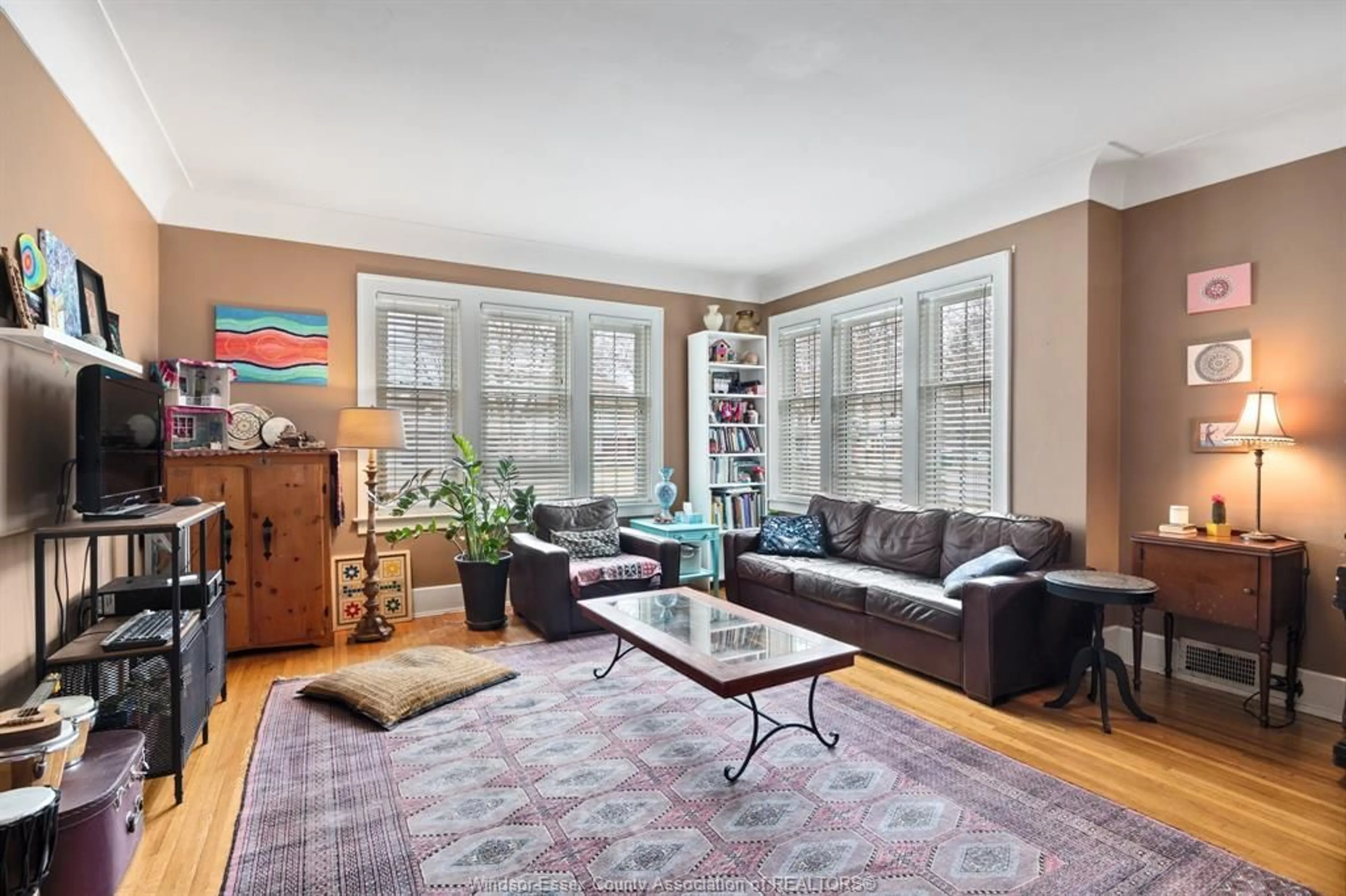 Living room with furniture, unknown for 463 ASKIN, Windsor Ontario N9B 2X3