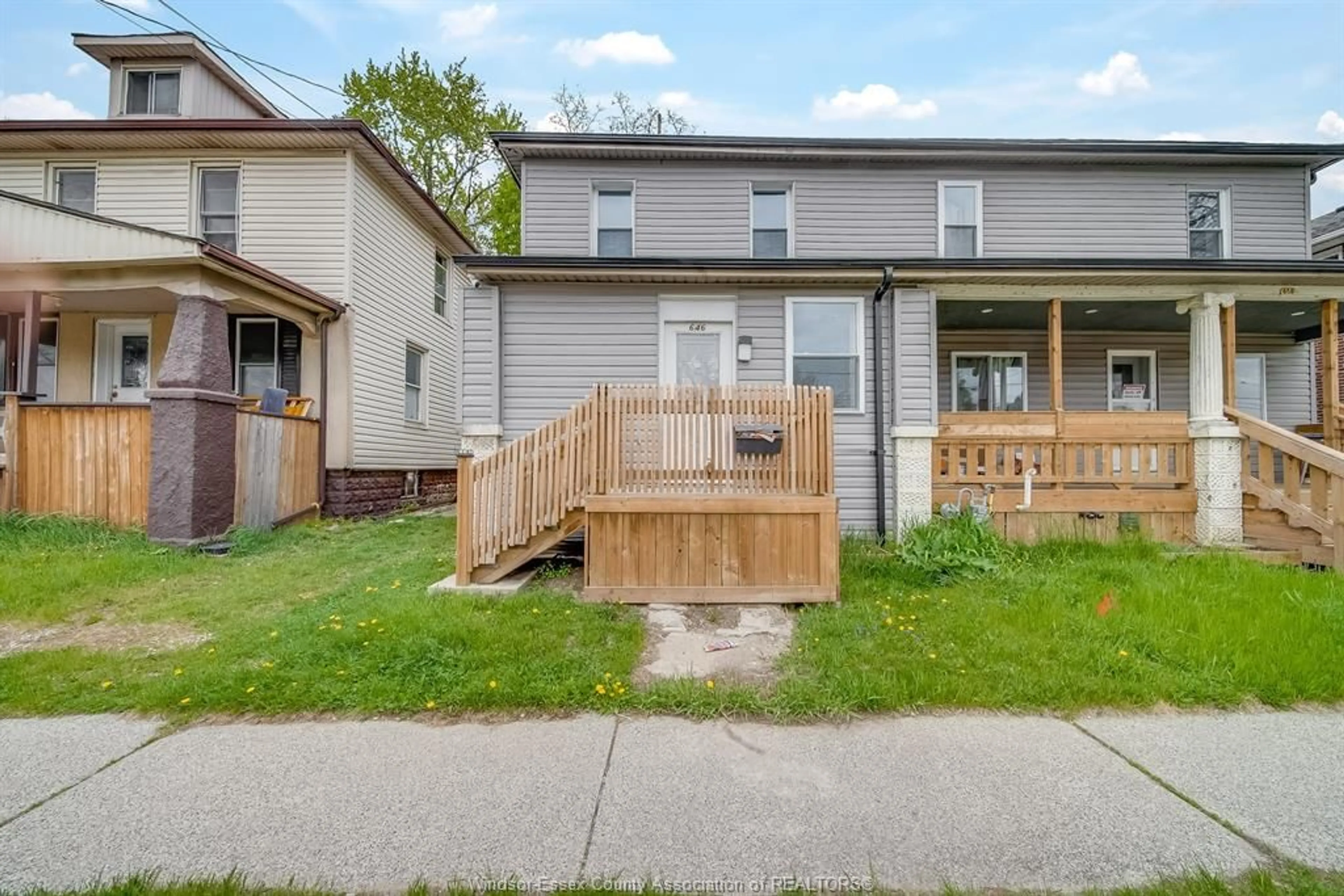 Unknown for 646 TOURNIER St, Windsor Ontario N9C 3H2