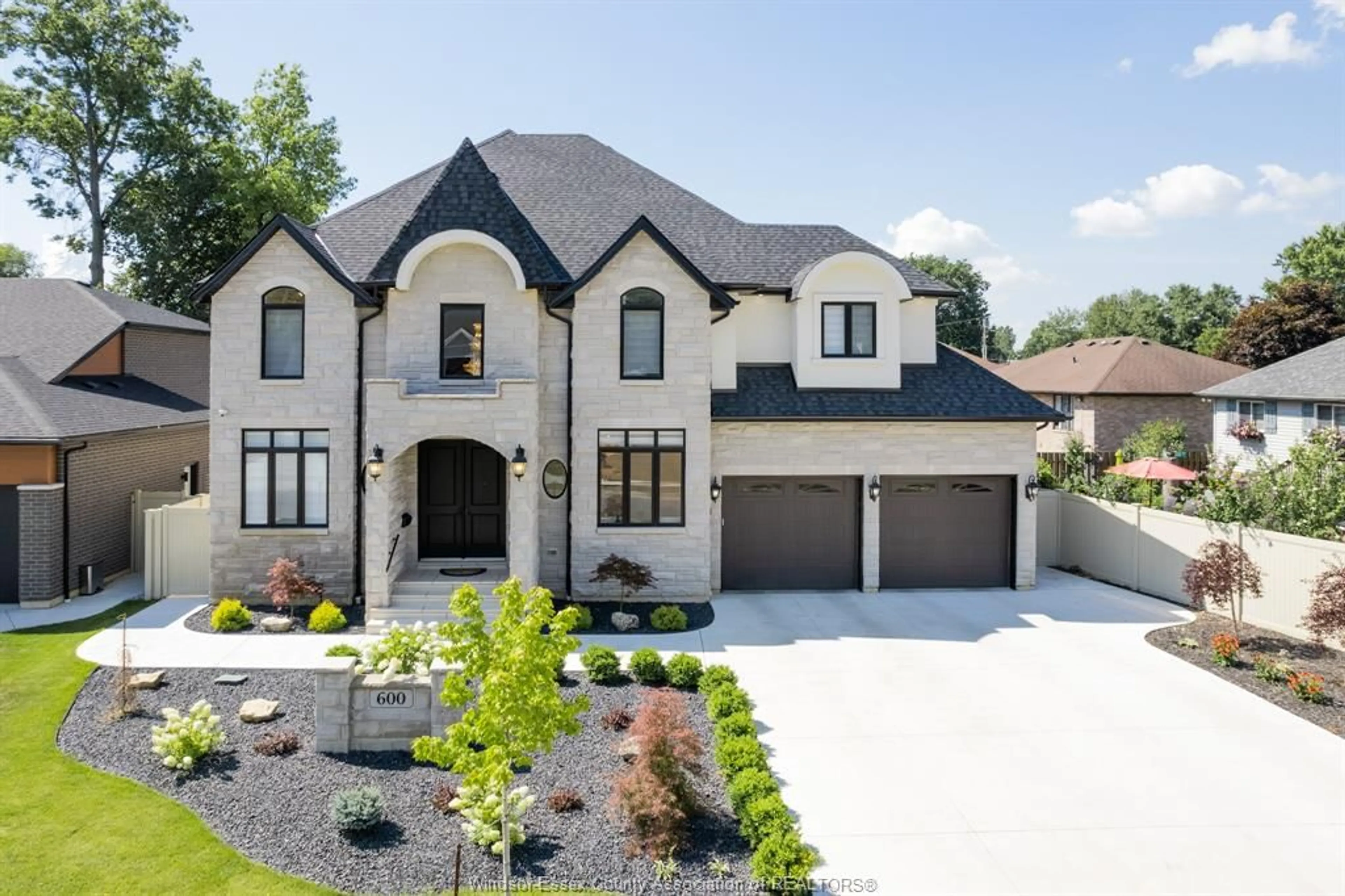 Home with brick exterior material, street for 600 KENWOOD, LaSalle Ontario N9J 0C9