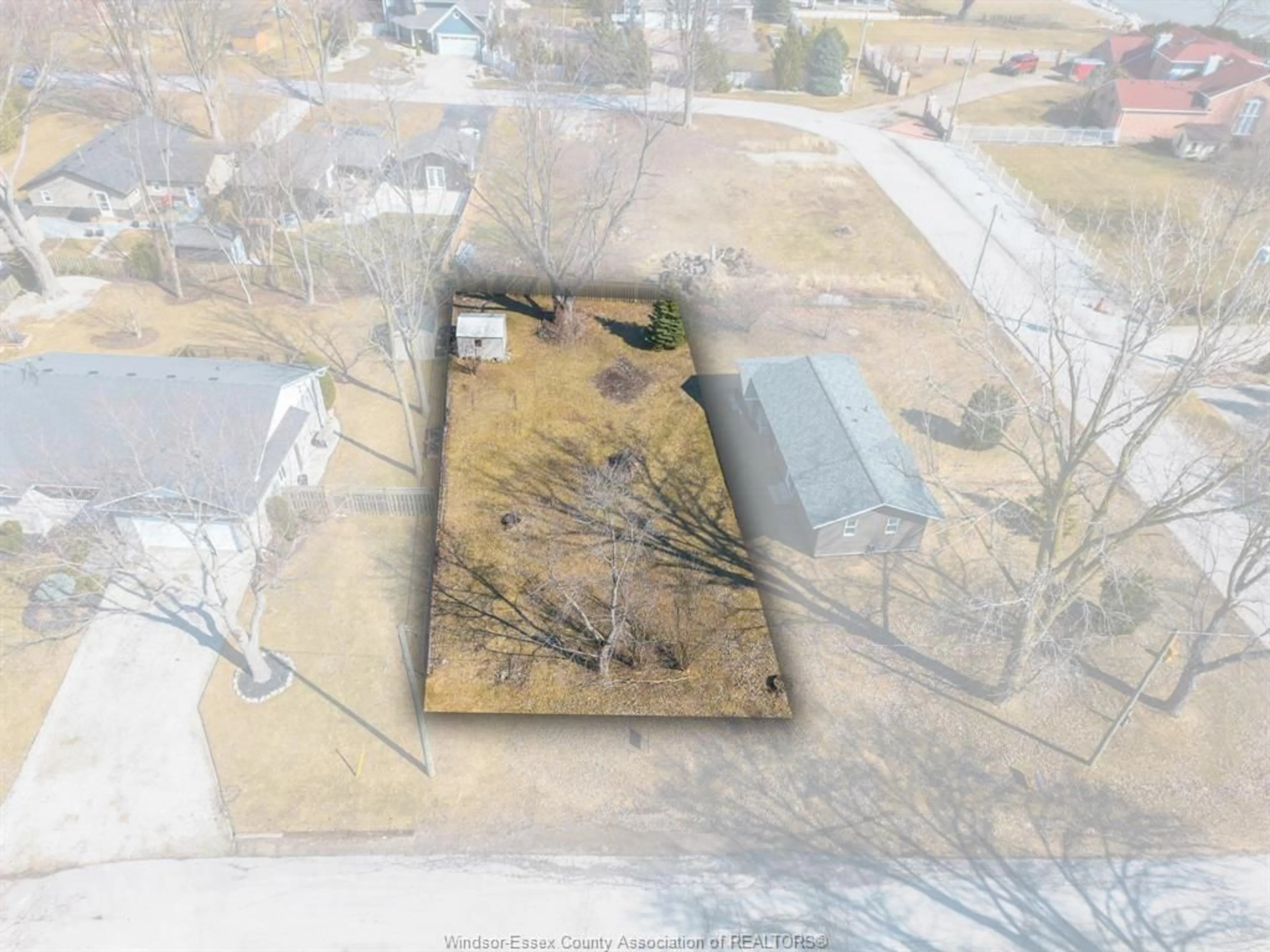 A pic from outside/outdoor area/front of a property/back of a property/a pic from drone, unknown for V/L STADDON, Kingsville Ontario N9Y 3X3