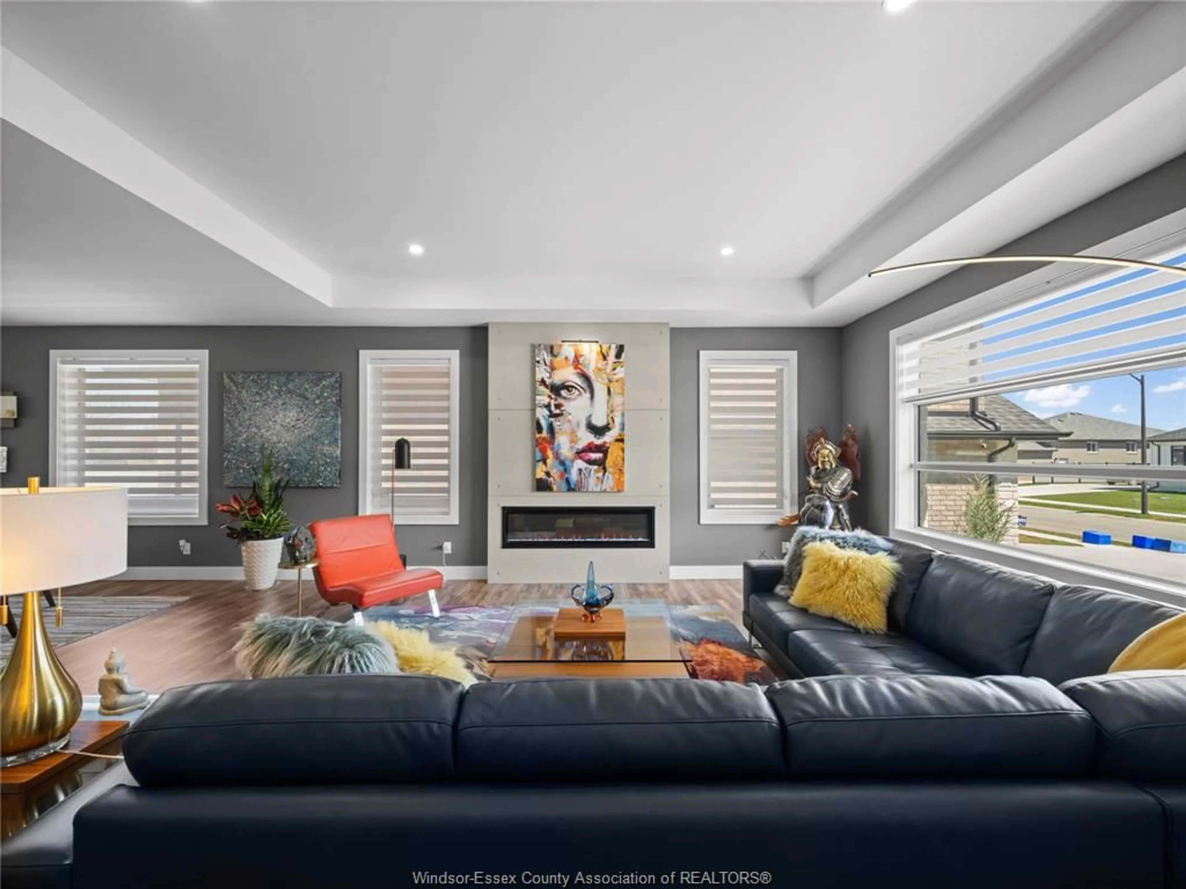 Living room with furniture, unknown for 37 BELLEVIEW Dr, Cottam Ontario N0R 1B0