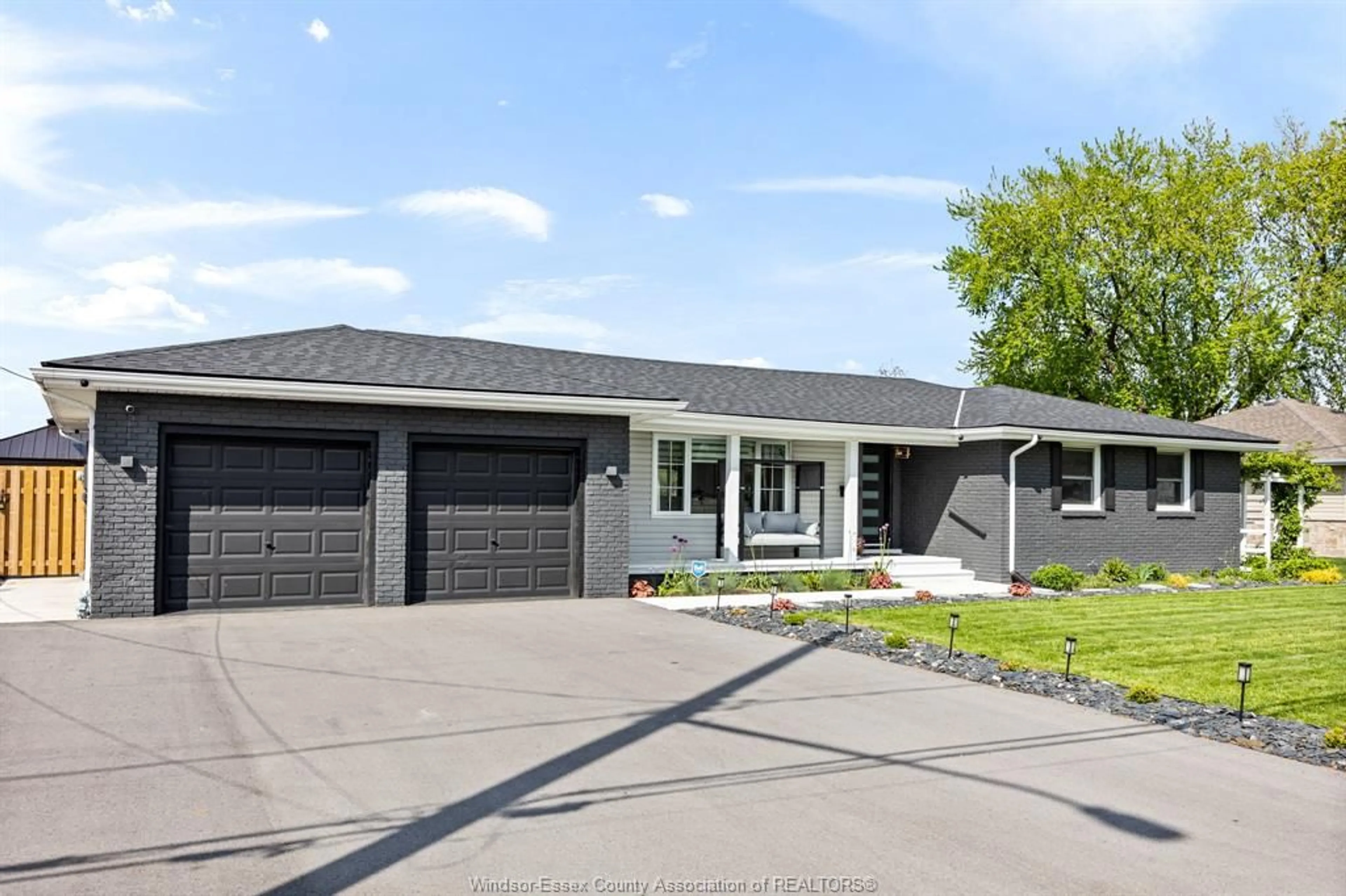 Home with vinyl exterior material, street for 495 VICTORY St, LaSalle Ontario N9J 1V8