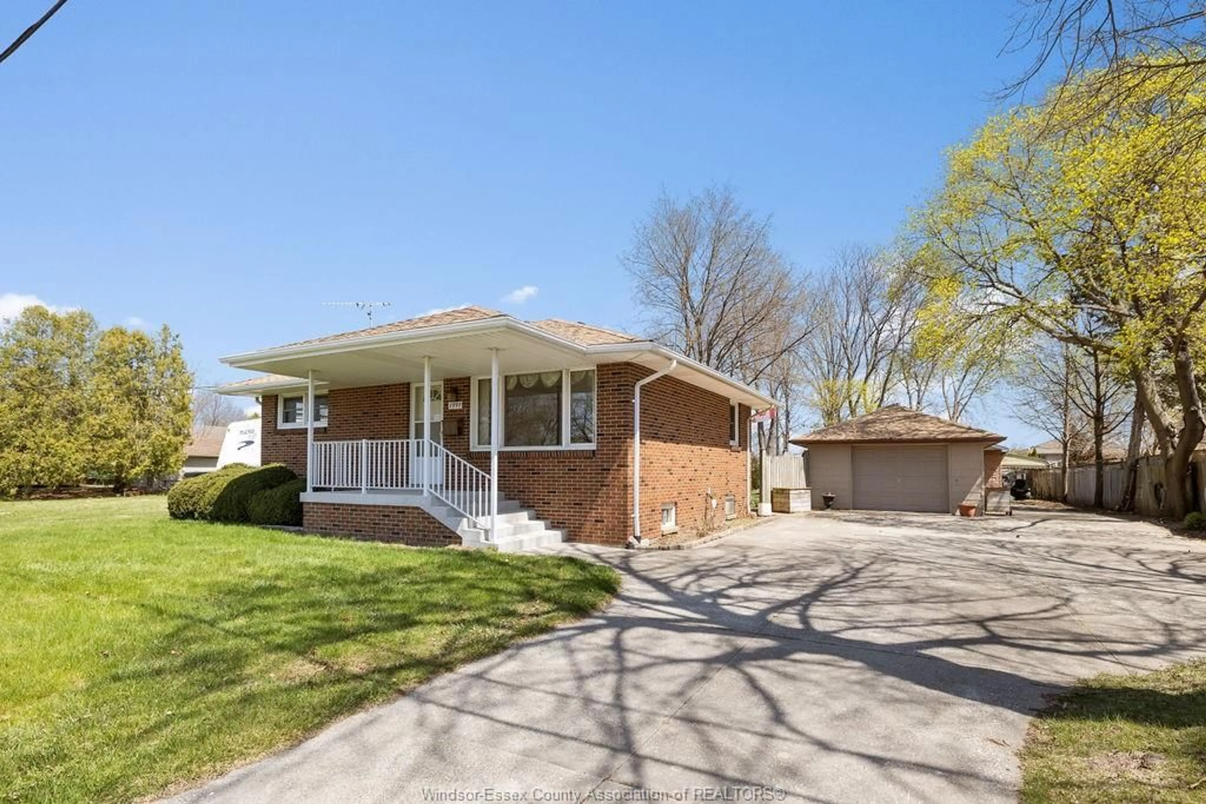 Home with brick exterior material, street for 2990 PILLETTE Rd, Windsor Ontario N8T 3J3
