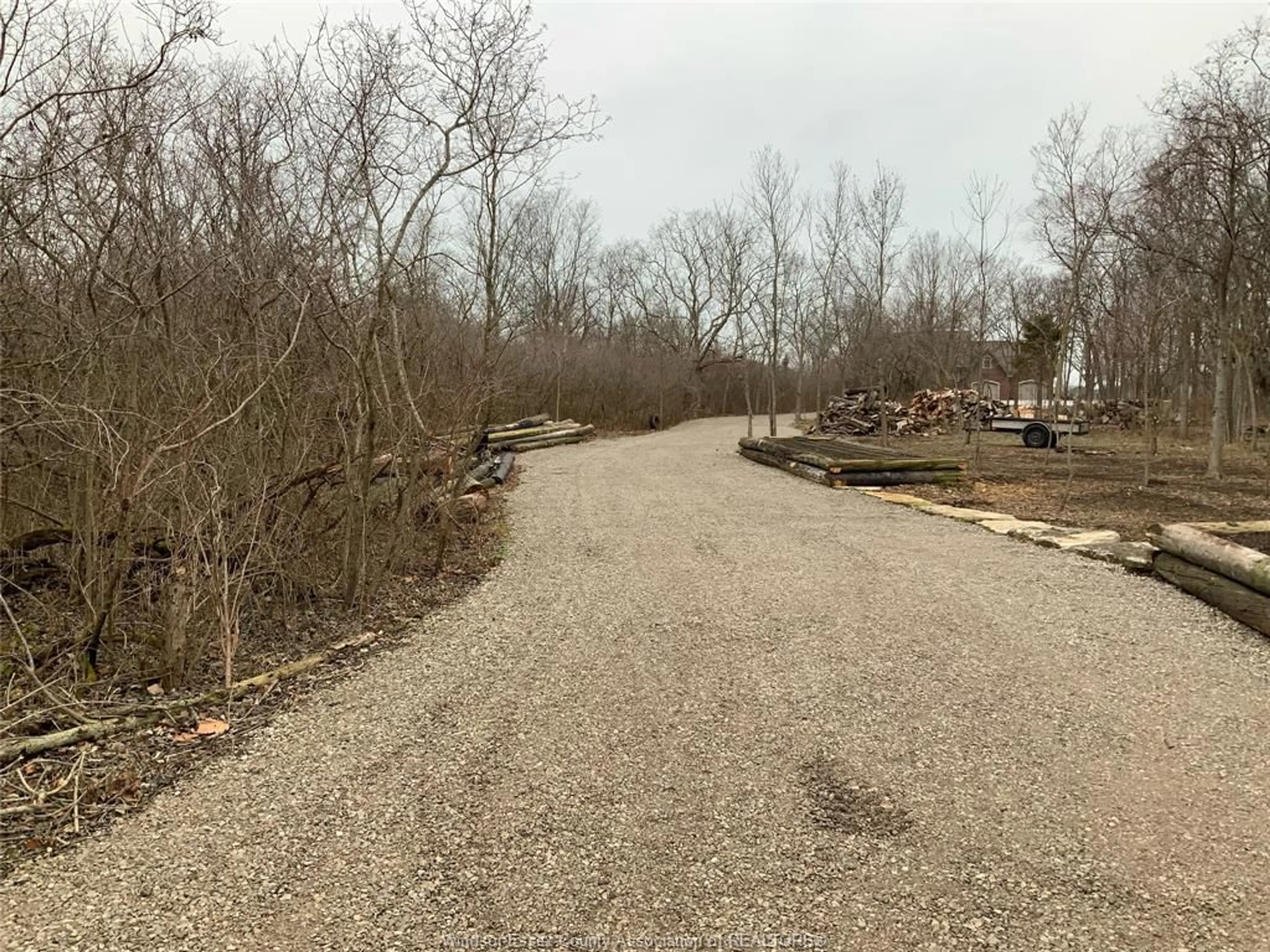 A pic from outside/outdoor area/front of a property/back of a property/a pic from drone, street for 587 HENDERSON Rd, Pelee Island Ontario N0R 1M0