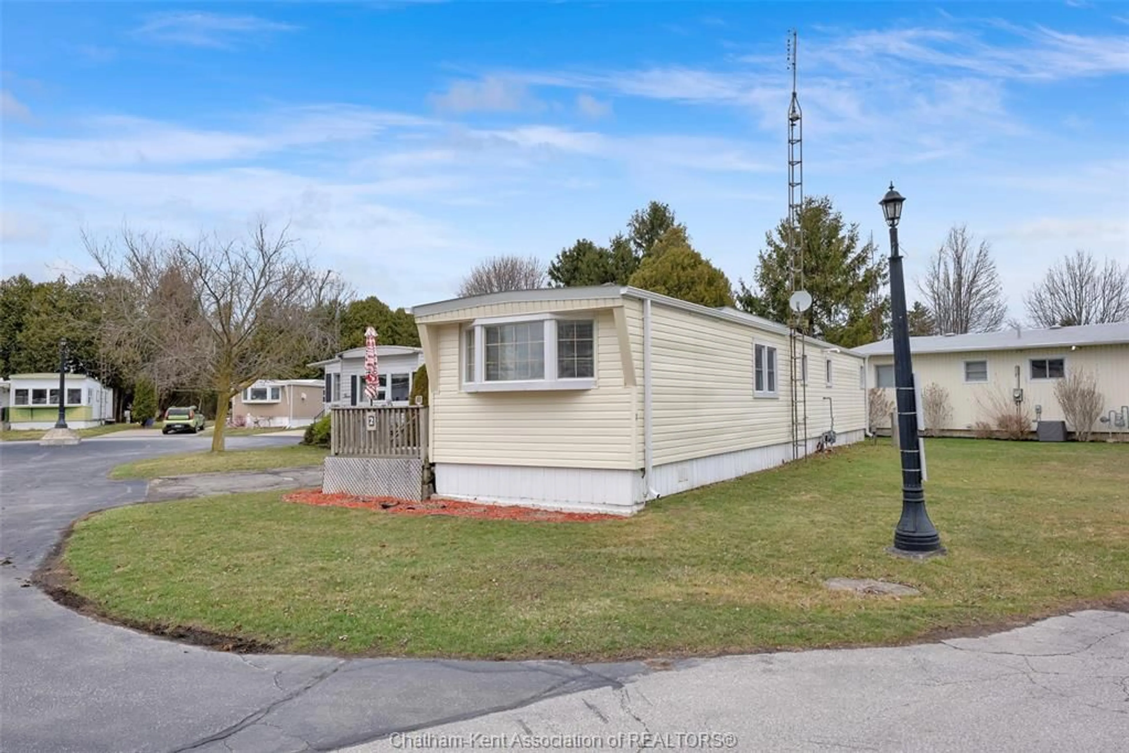 Unknown for 22220 CHARING CROSS Rd #2, Chatham Ontario N7M 5V8