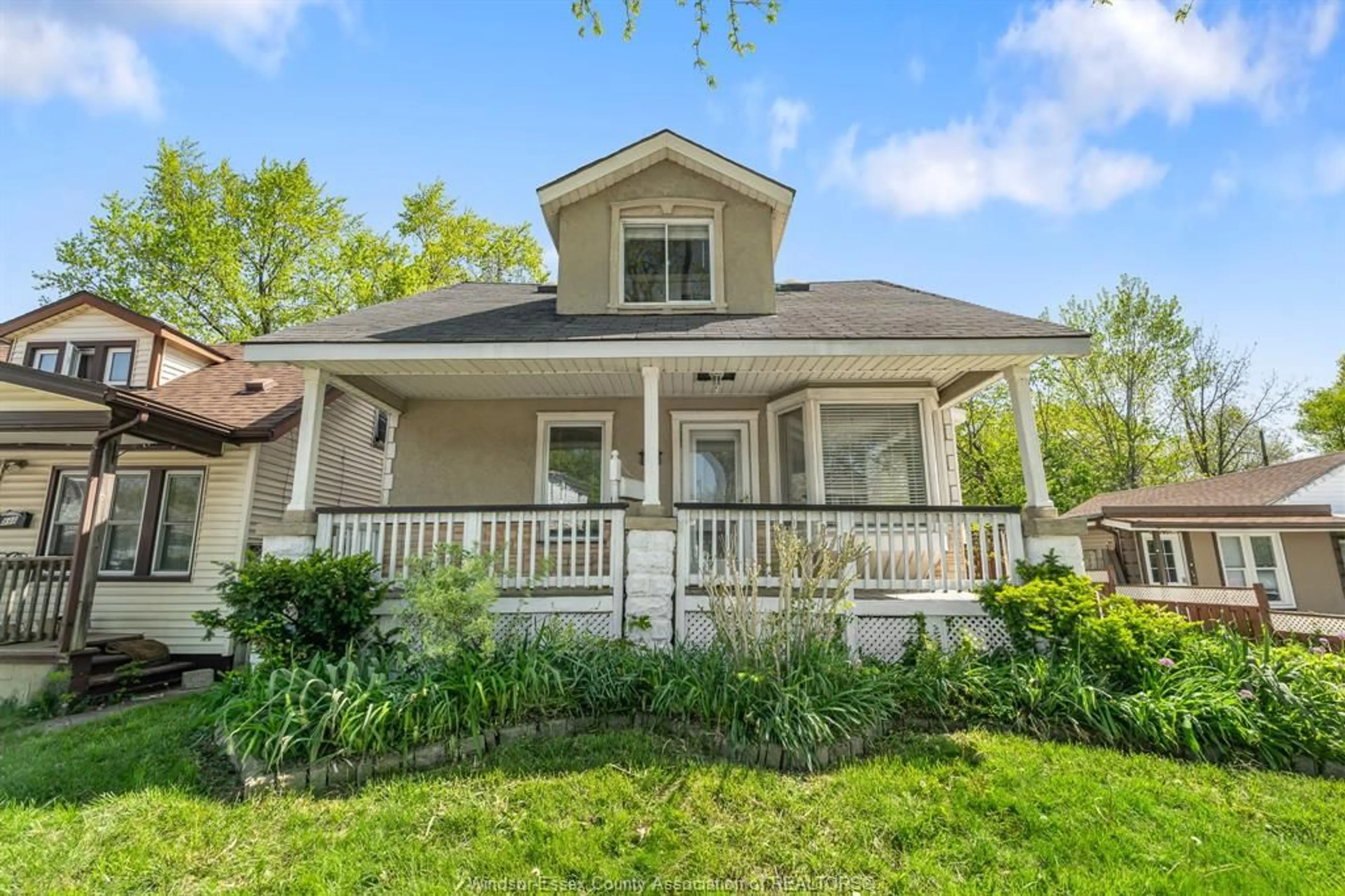 Home with vinyl exterior material, street for 898 JOS JANISSE Ave, Windsor Ontario N8Y 3A8