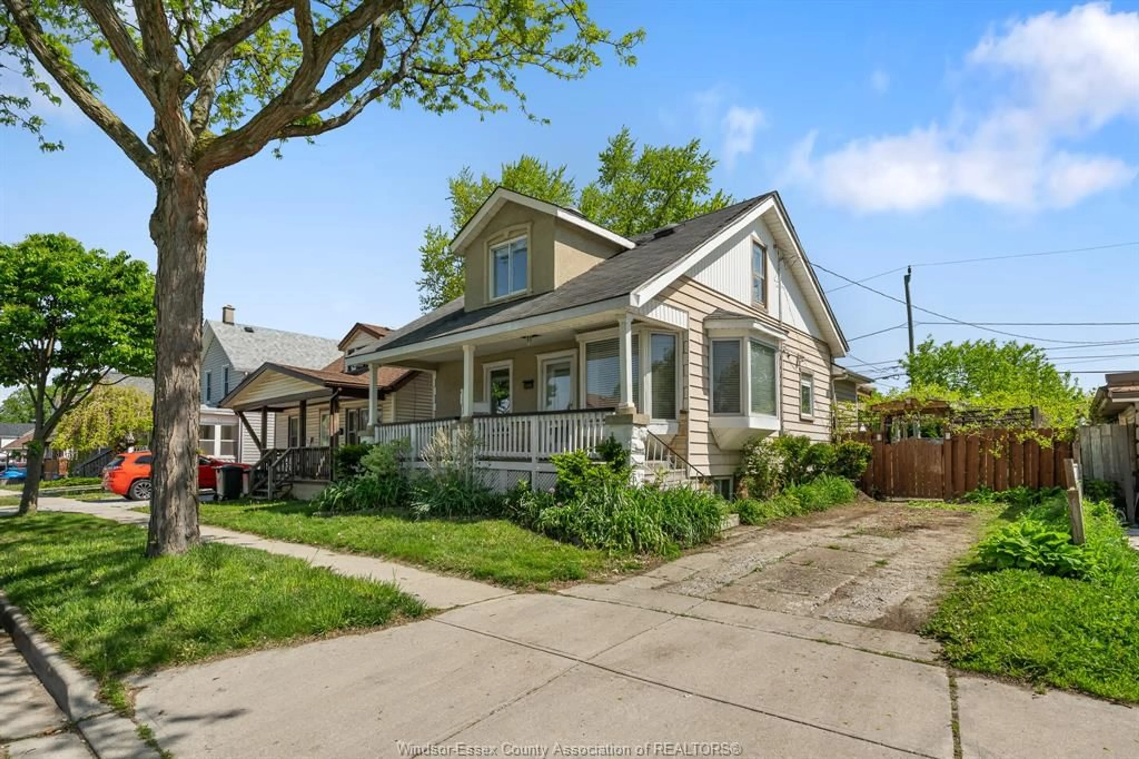 Unknown for 898 JOS JANISSE Ave, Windsor Ontario N8Y 3A8