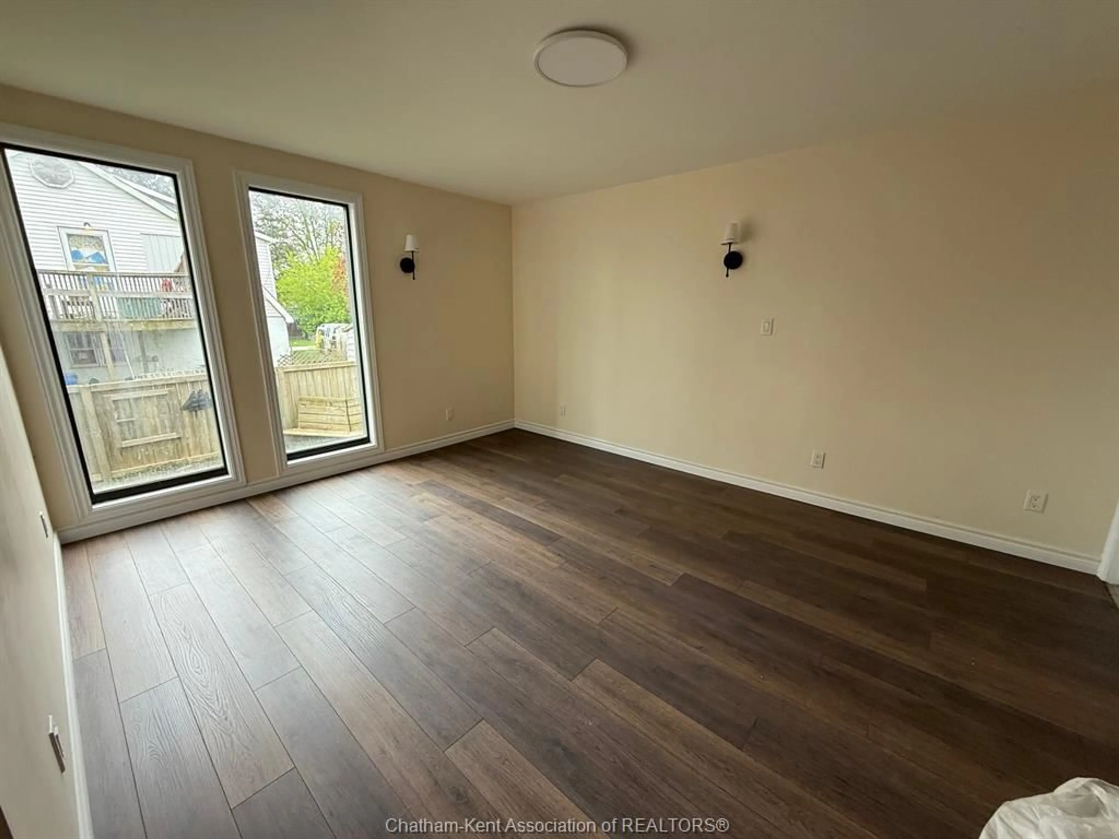 A pic of a room for 648 Wallace St, Wallaceburg Ontario N8A 1K5