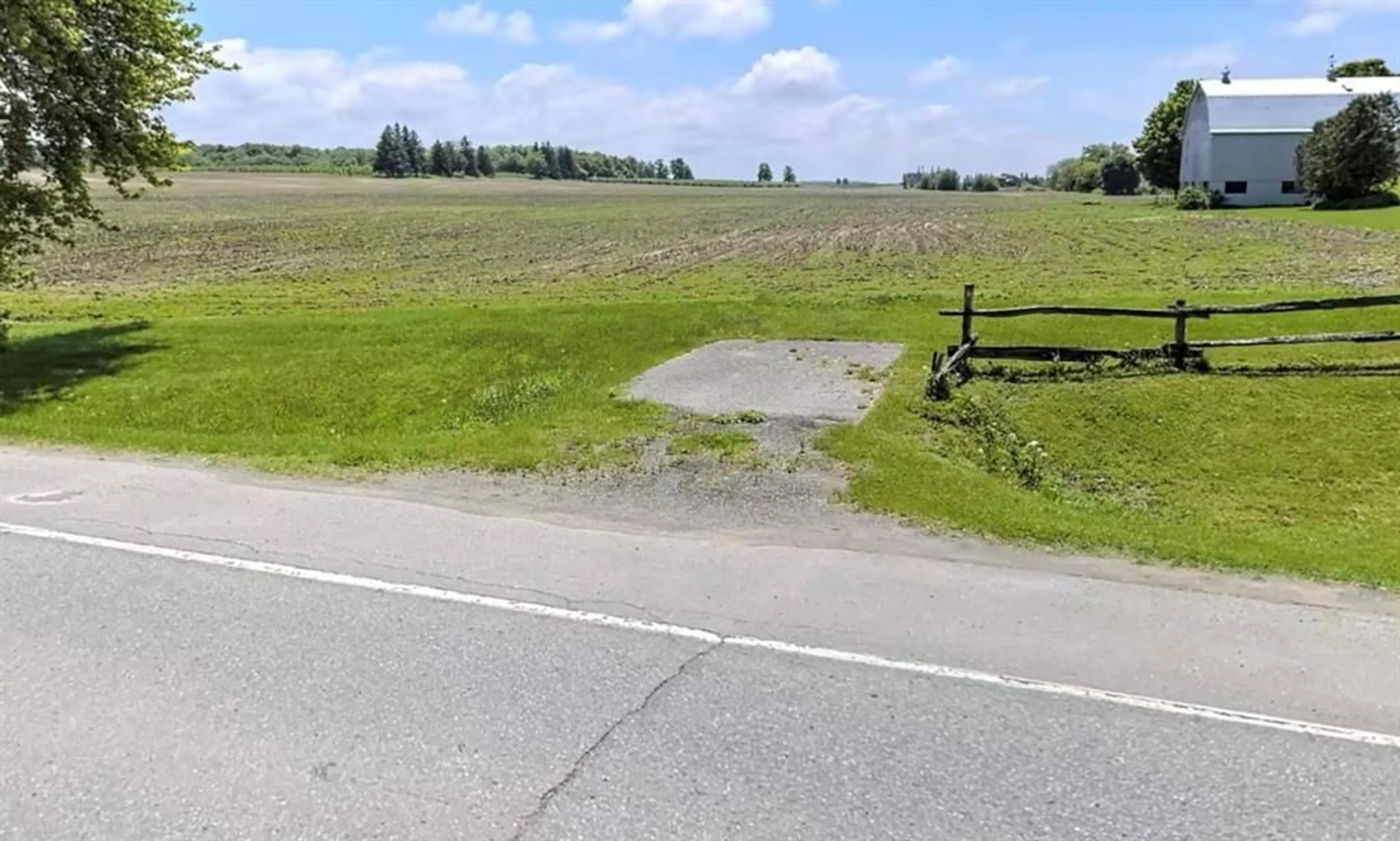 A pic from outside/outdoor area/front of a property/back of a property/a pic from drone, street for PT LT 25 TOWNSEND Line, Lambton Shores Ontario N0M 2S0