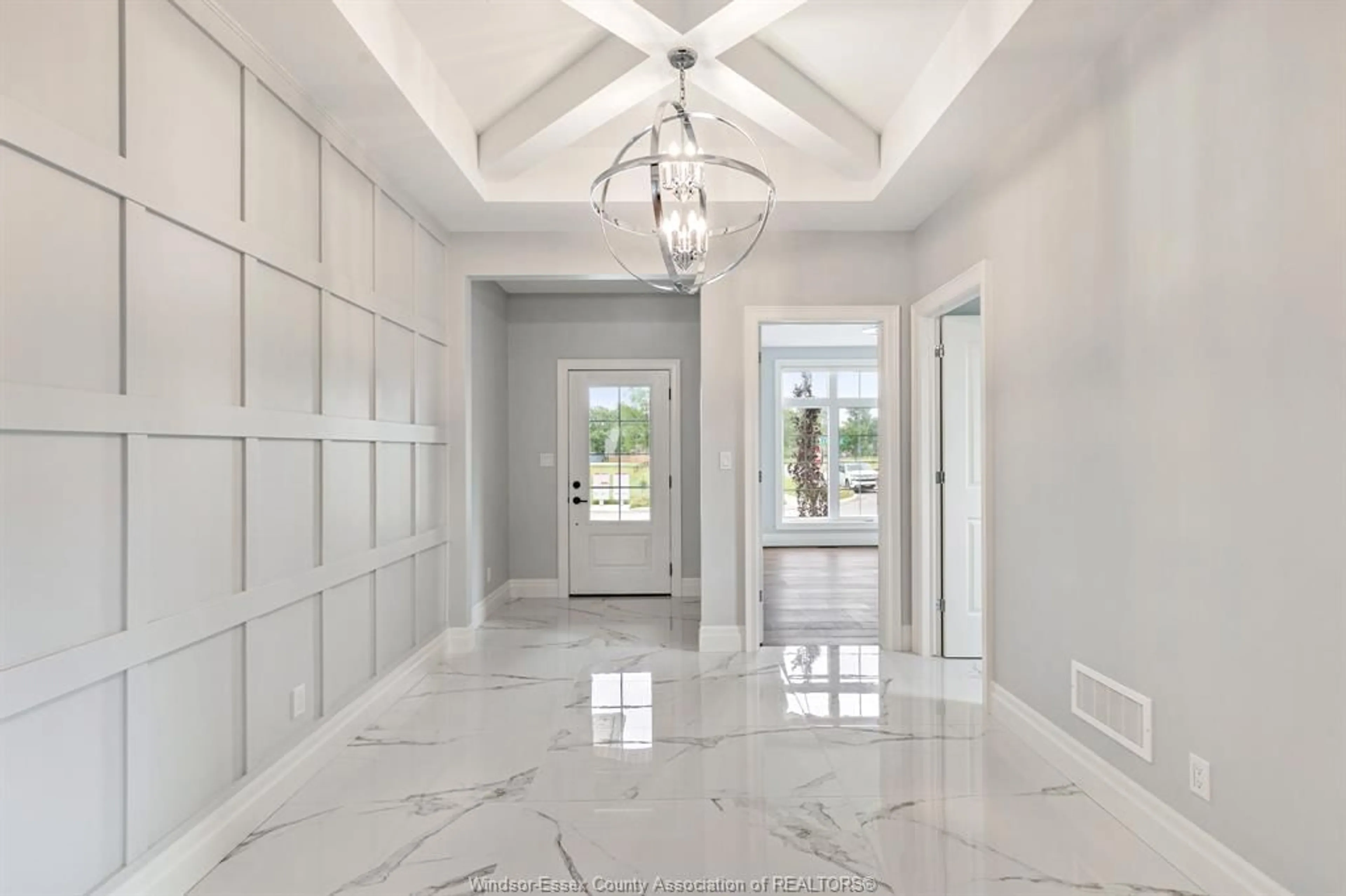 Indoor entryway for 928 St. Jude Crt., Windsor Ontario N9G 0B7
