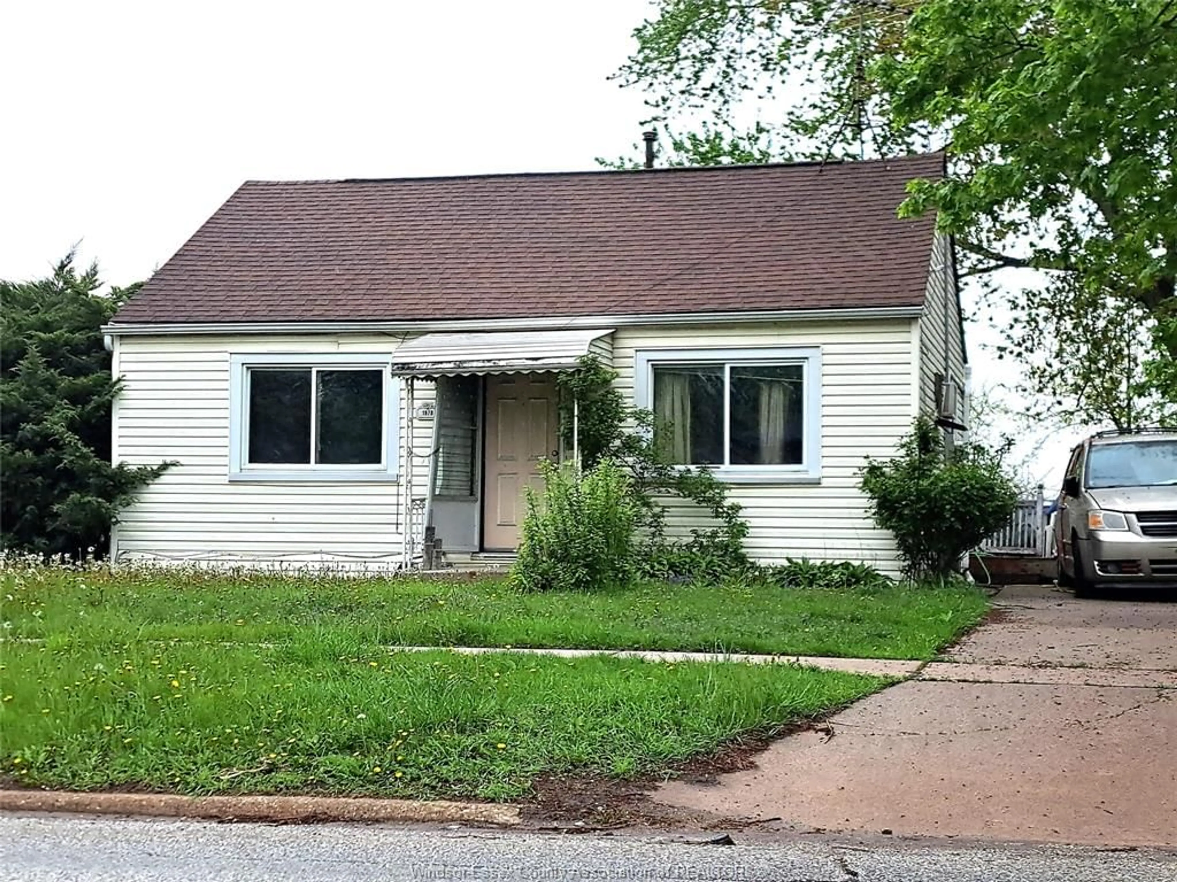 Unknown for 1978 Jefferson Blvd, Windsor Ontario N8T 2W2