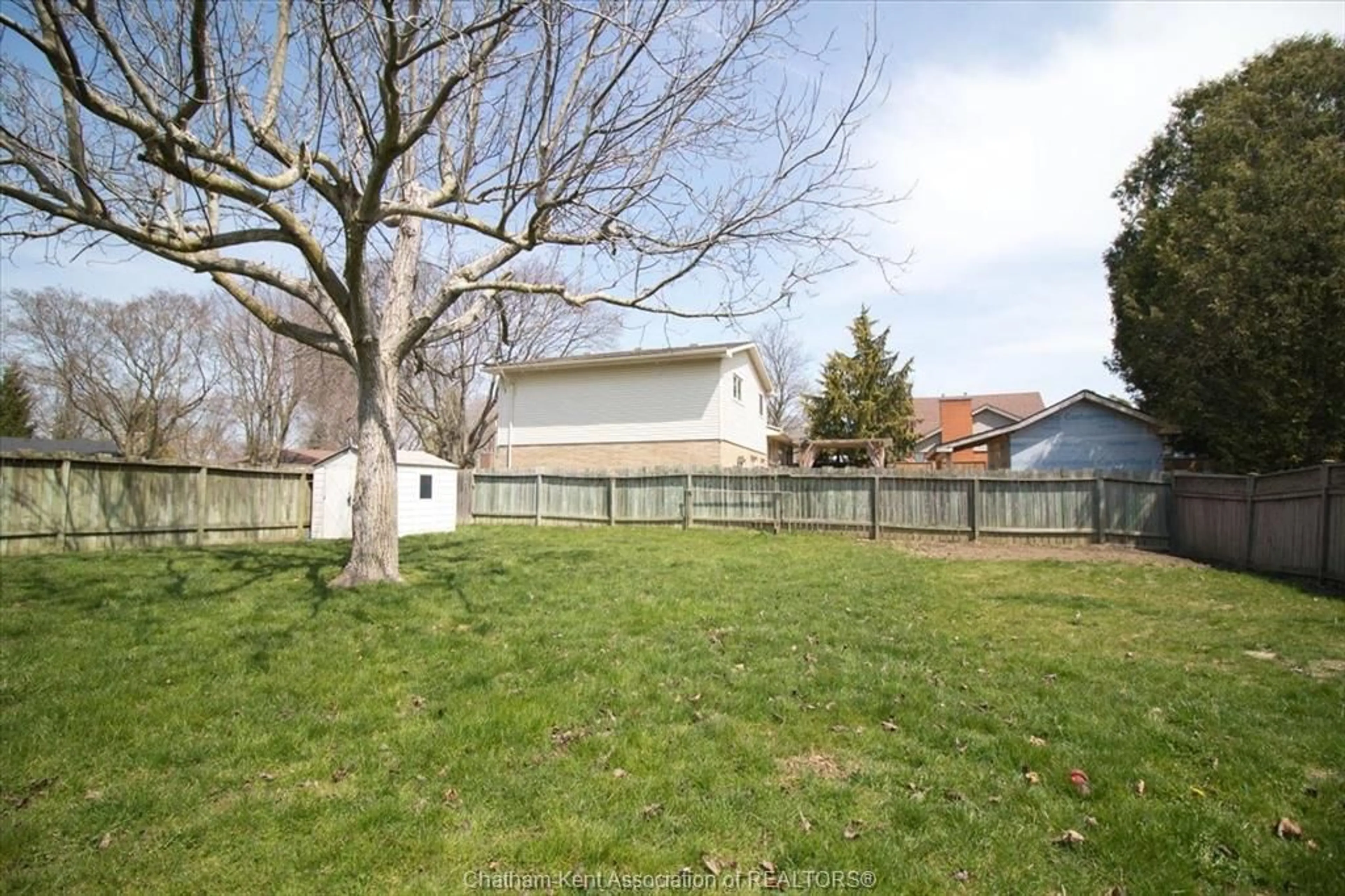 Patio, street for 39 Wyandott St, Chatham Ontario N7M 2T5