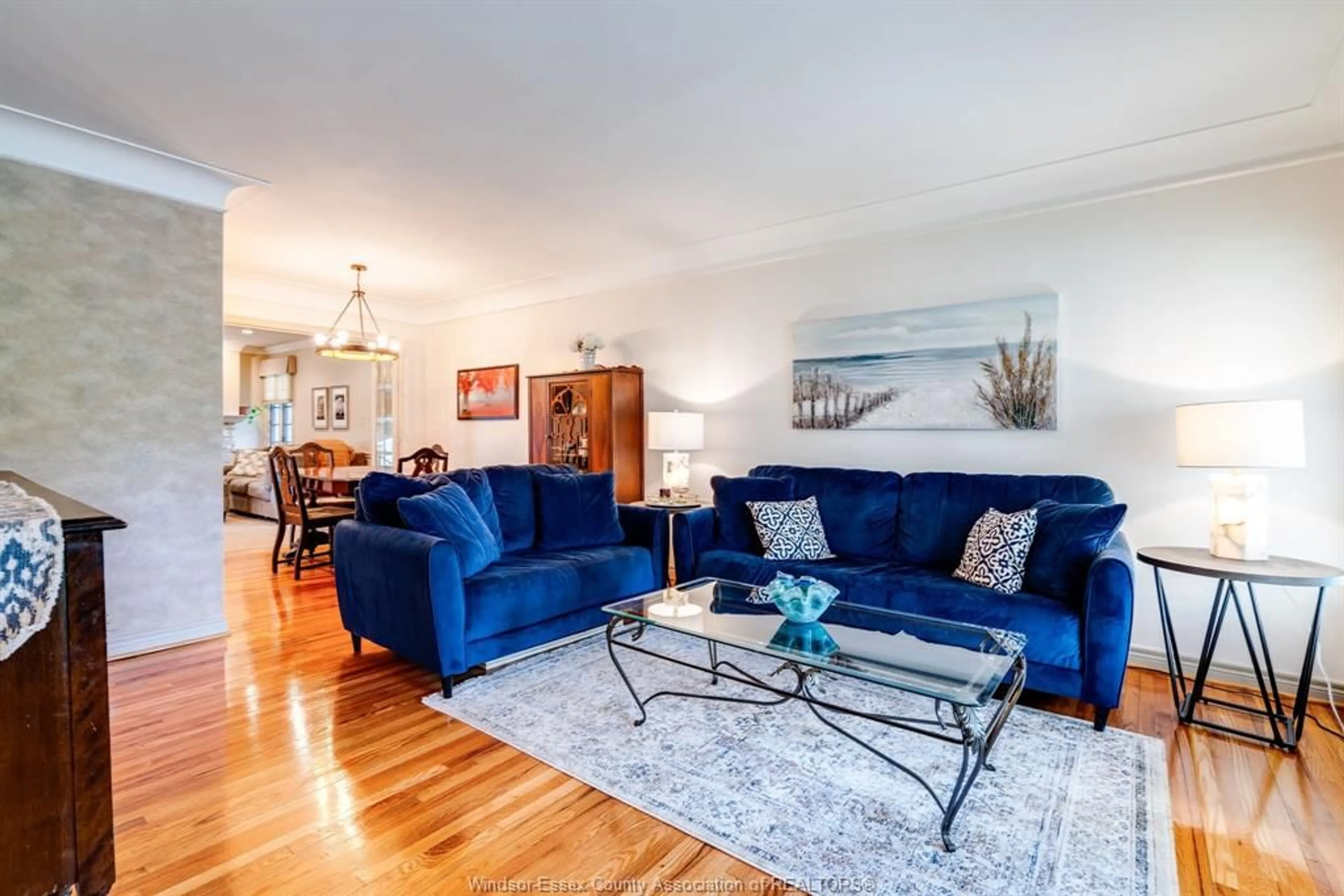 Living room with furniture, unknown for 3025 RADISSON Ave, Windsor Ontario N9E 1Y4