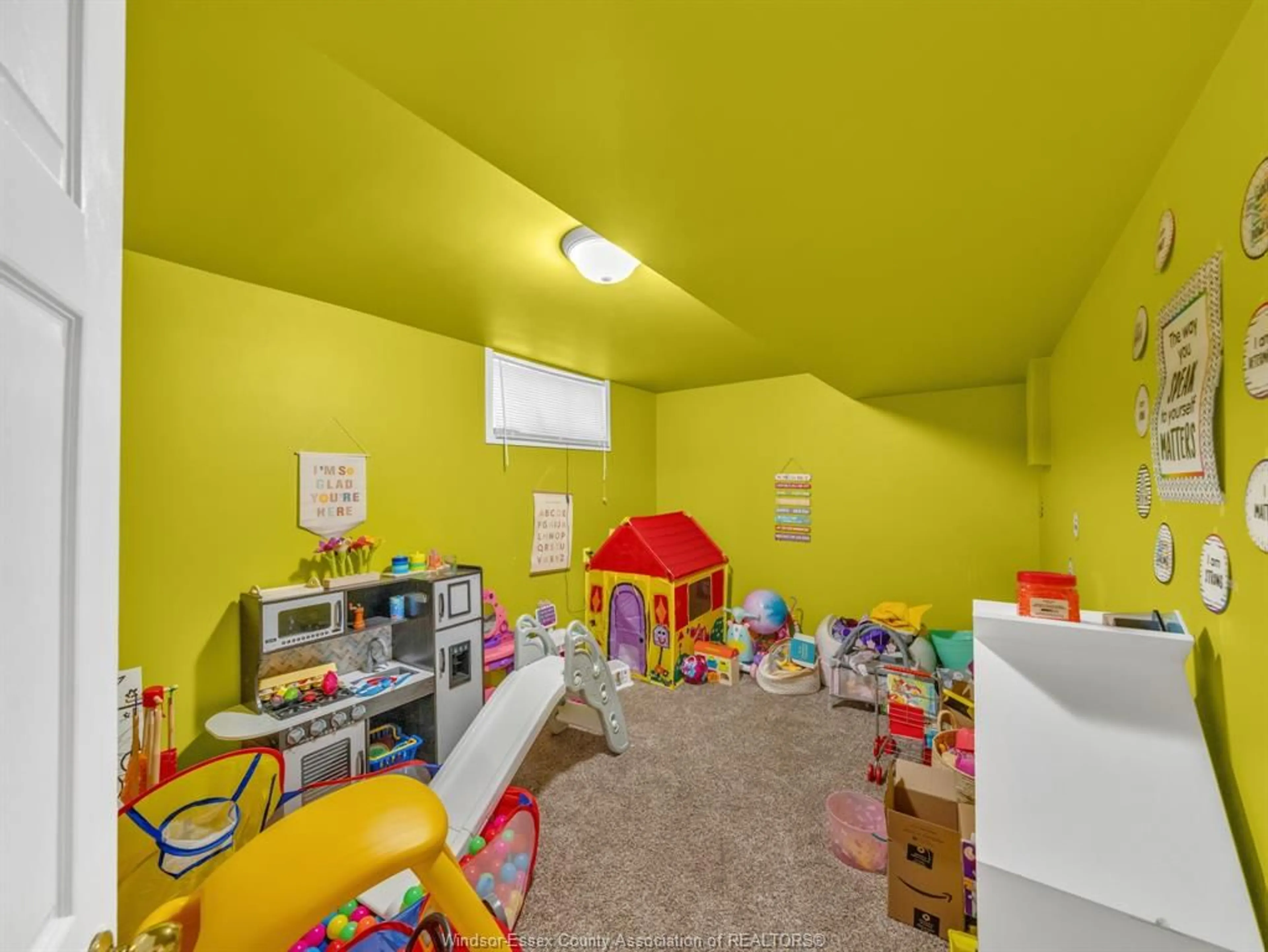 A pic of a room for 51 SANTOS Dr, Kingsville Ontario N9Y 3Z5
