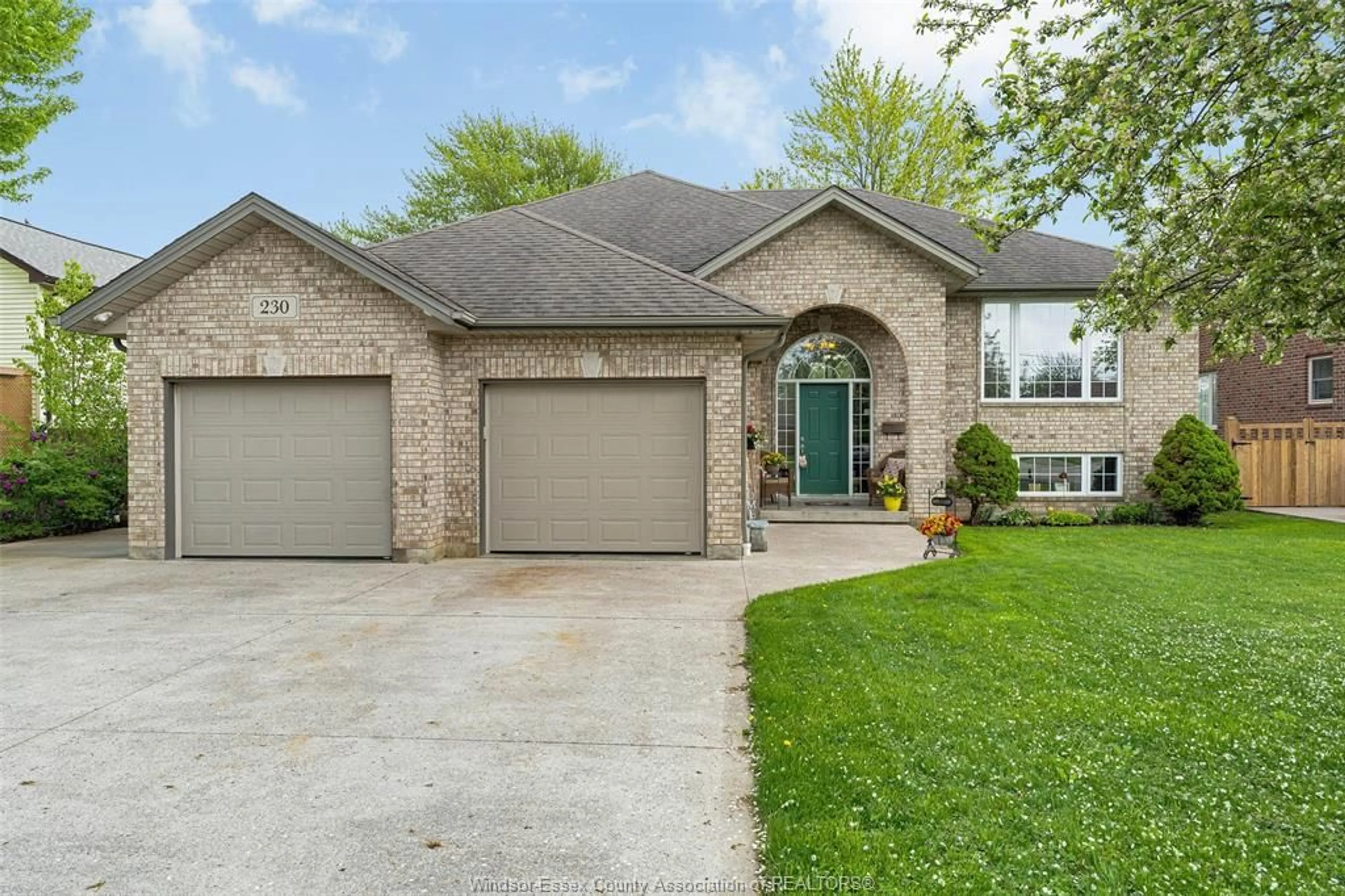 Home with brick exterior material, street for 230 FAIRVIEW Ave, Essex Ontario N8M 1Y1