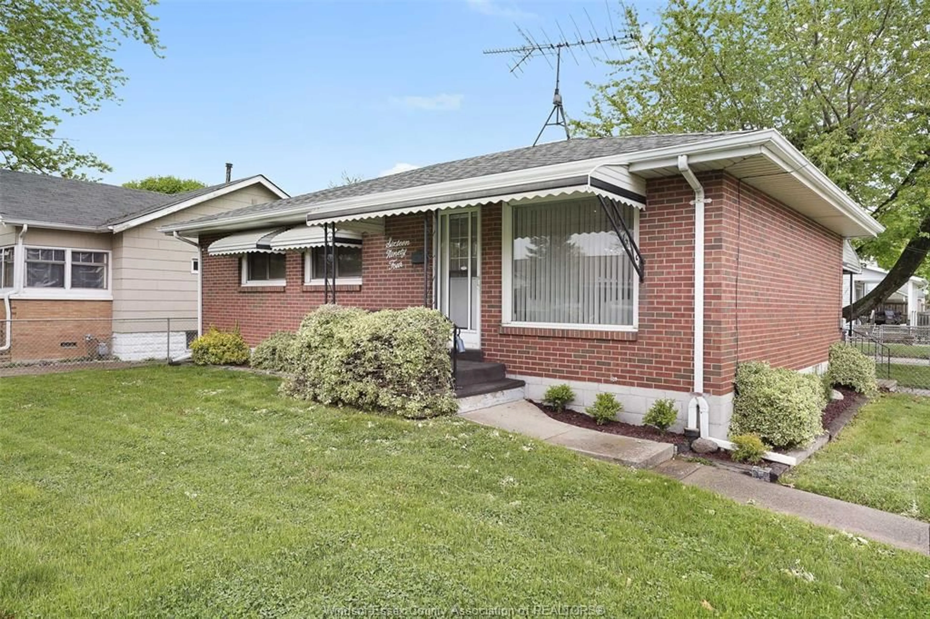 Home with brick exterior material, street for 1694 GEORGE Ave, Windsor Ontario N8Y 2Y6