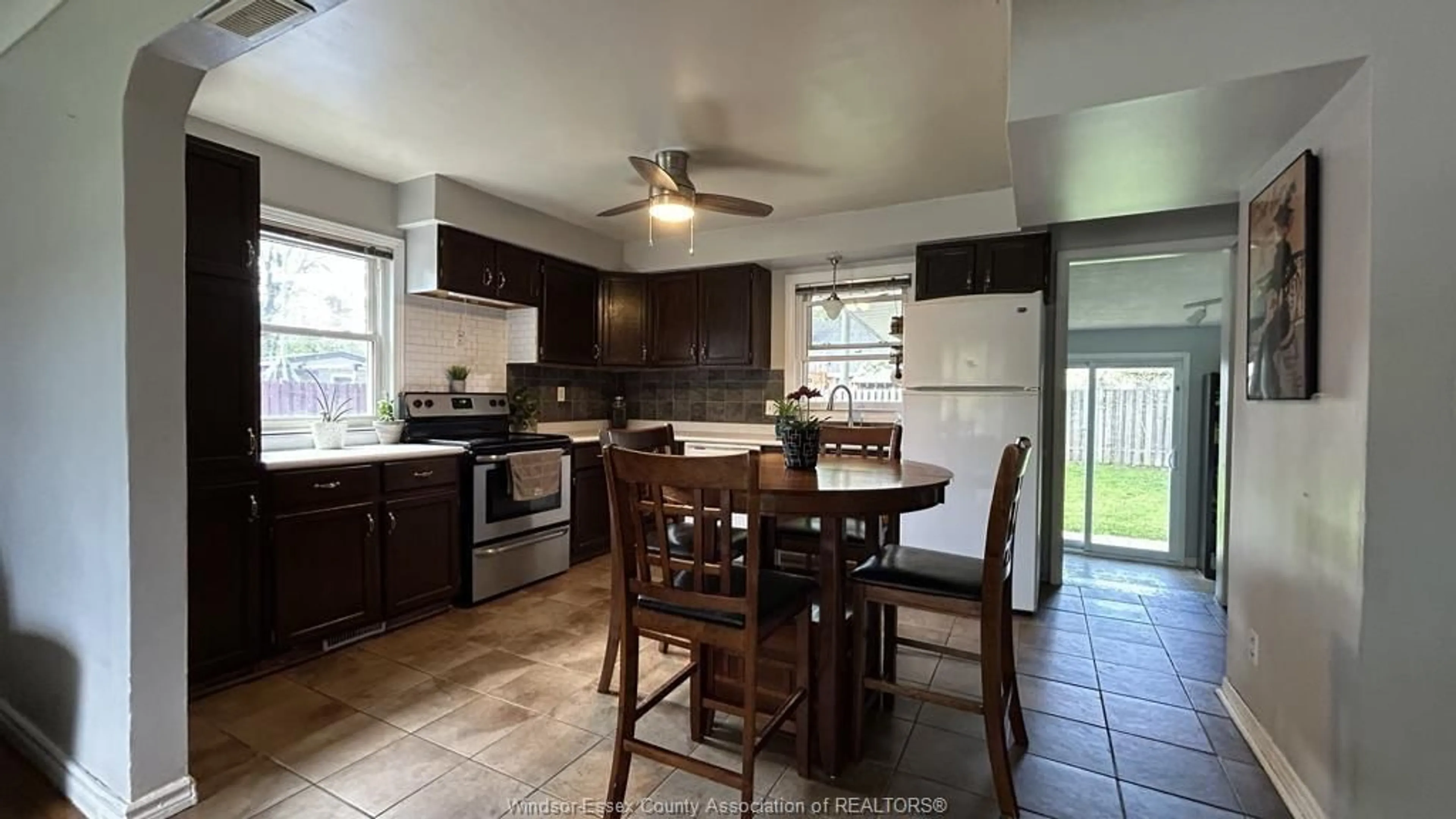 Open concept kitchen, ceramic/tile floor for 1147 REEDMERE, Windsor Ontario N8R 2M2