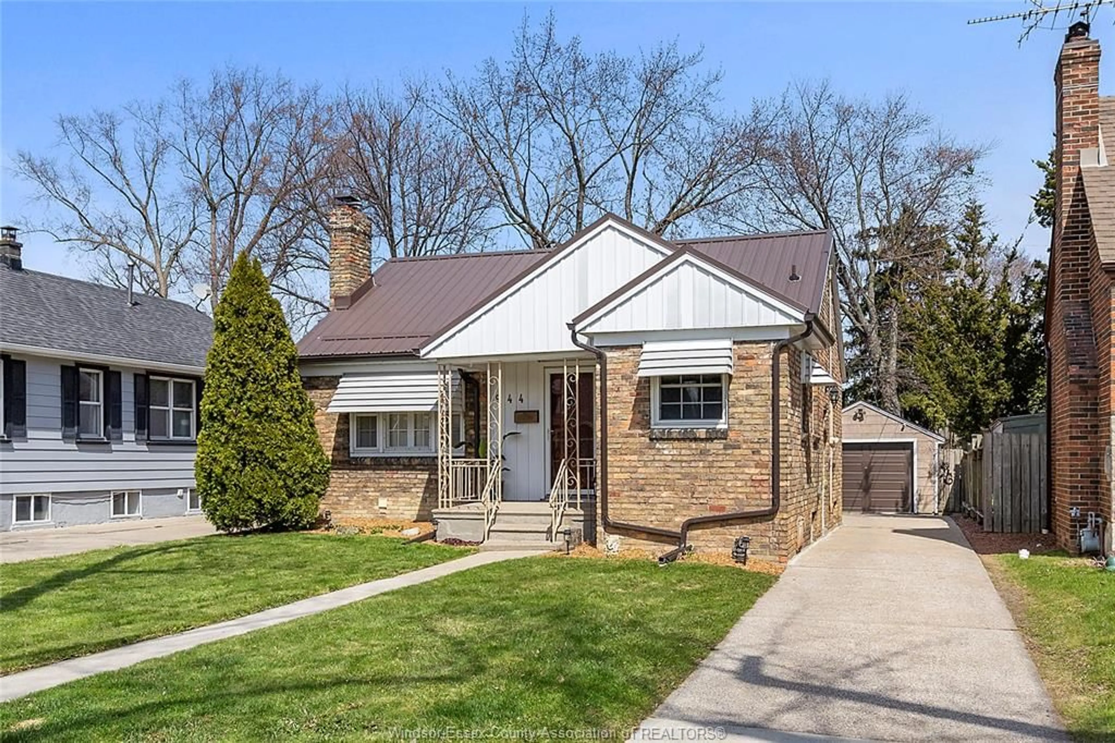 Home with brick exterior material, street for 944 HOMEDALE, Windsor Ontario N8S 2T2